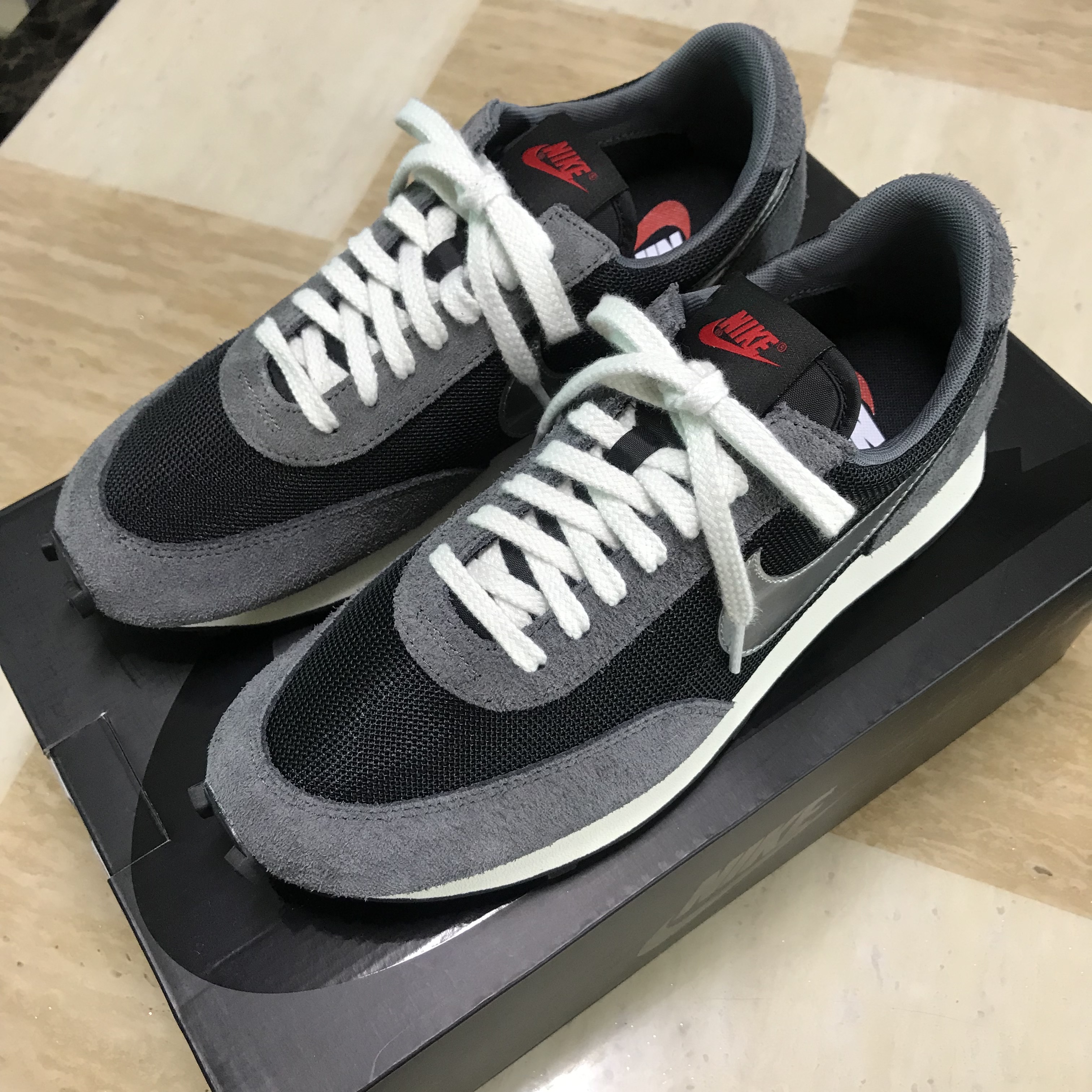 Nike Daybreak SP Black Metallic Silver 착용 스타일 - 4