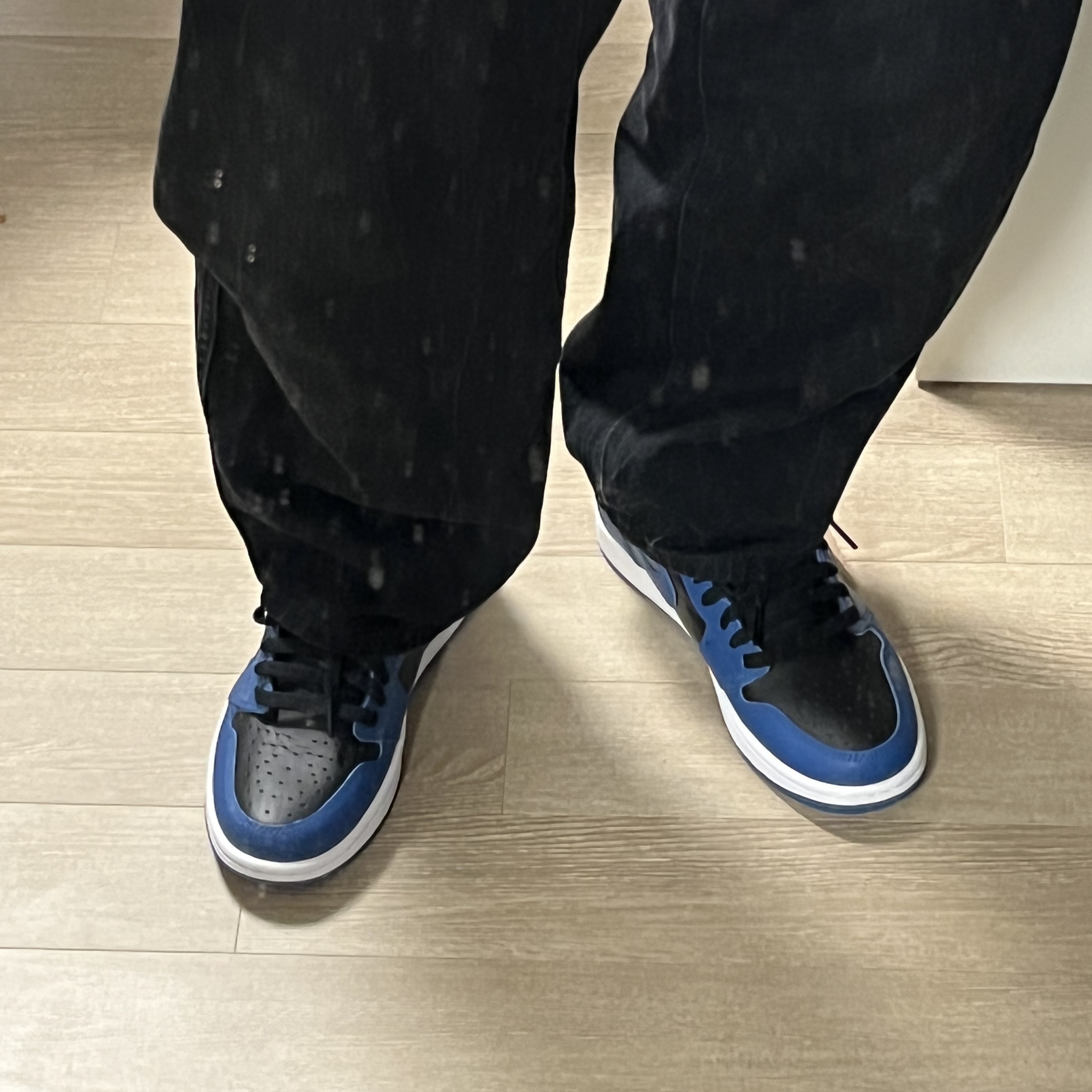 Jordan 1 Retro High OG Dark Marina Blue 착용 스타일 - 5