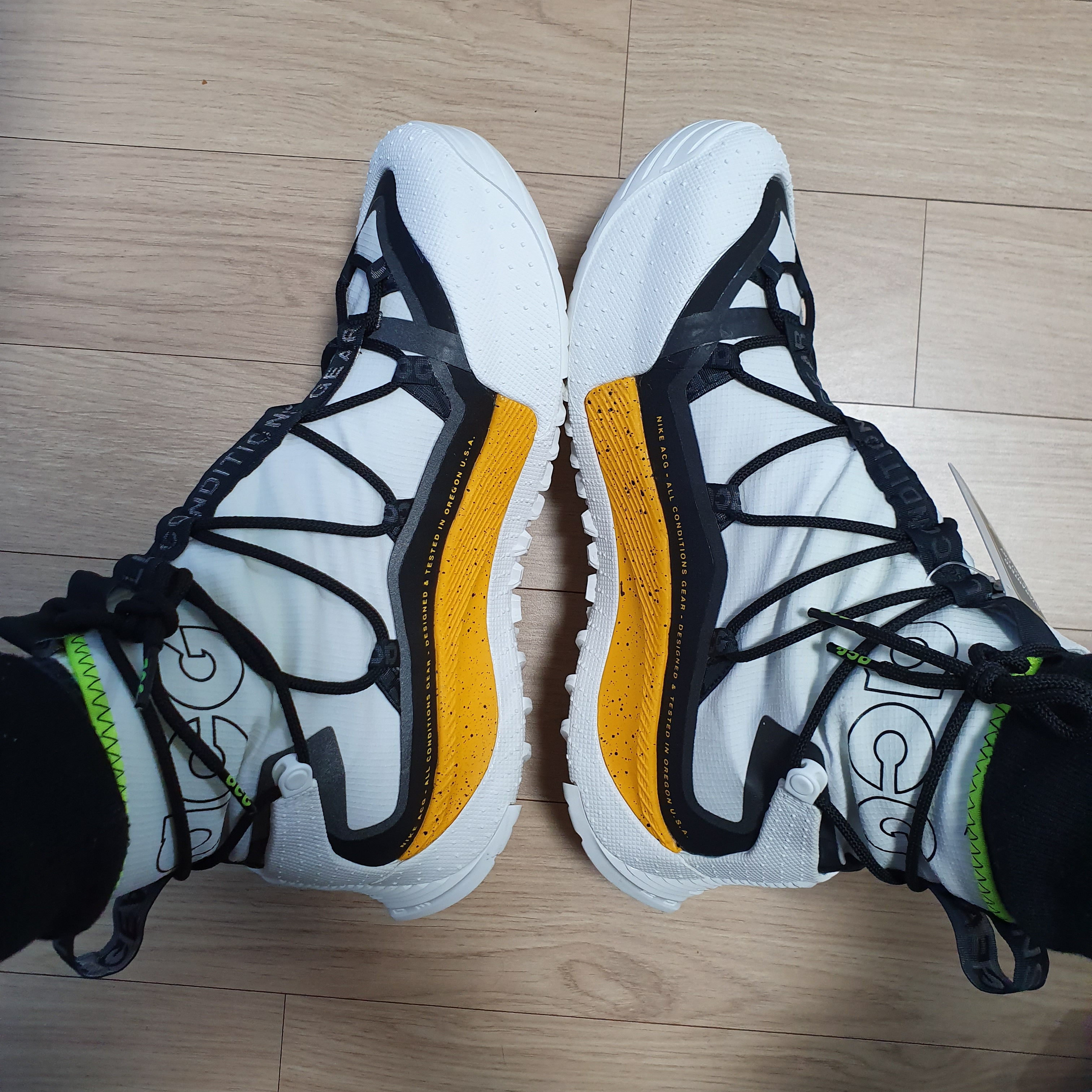 Nike ACG Terra Antarktik Gore-Tex Summit White 착용 스타일 - 1