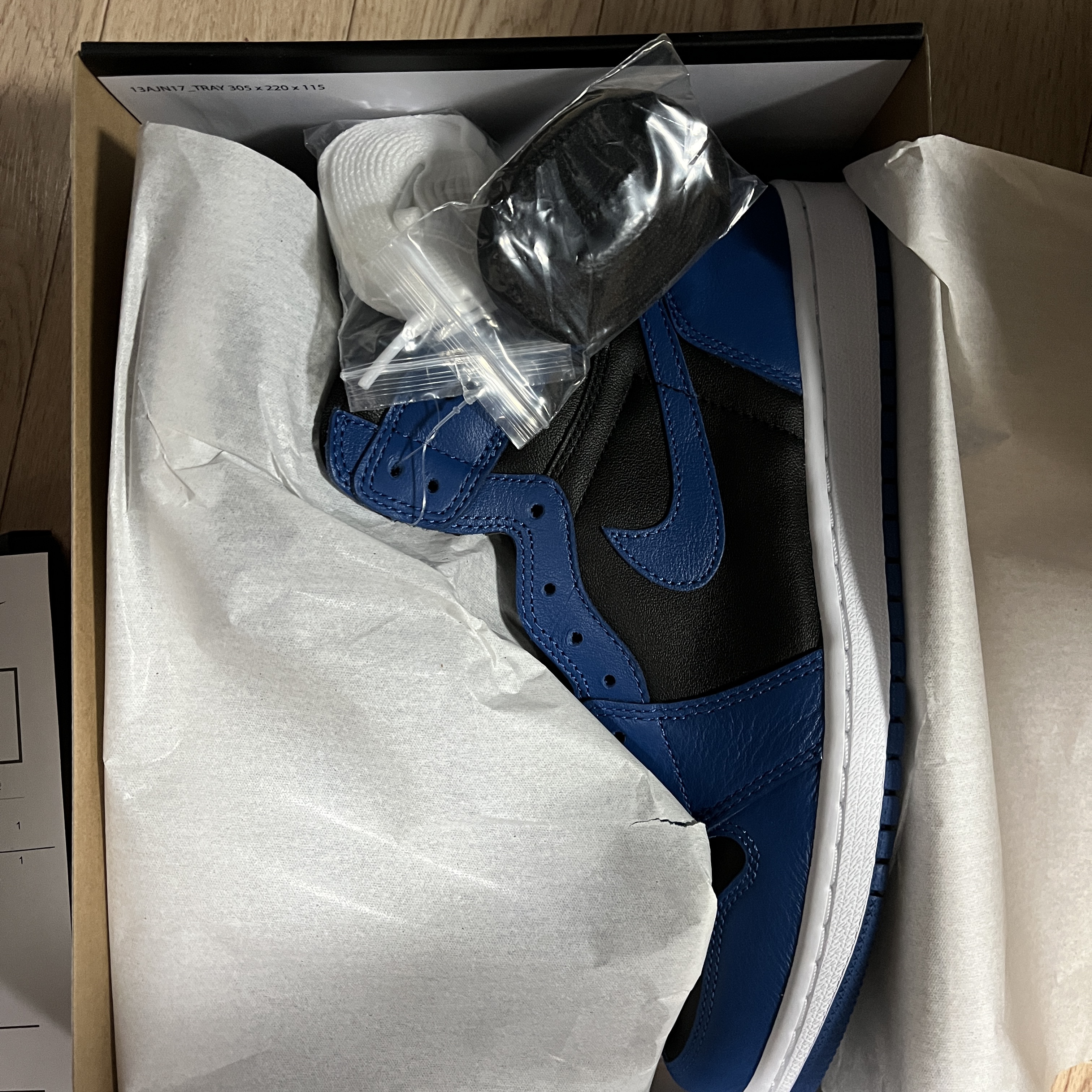Jordan 1 Retro High OG Dark Marina Blue 착용 스타일