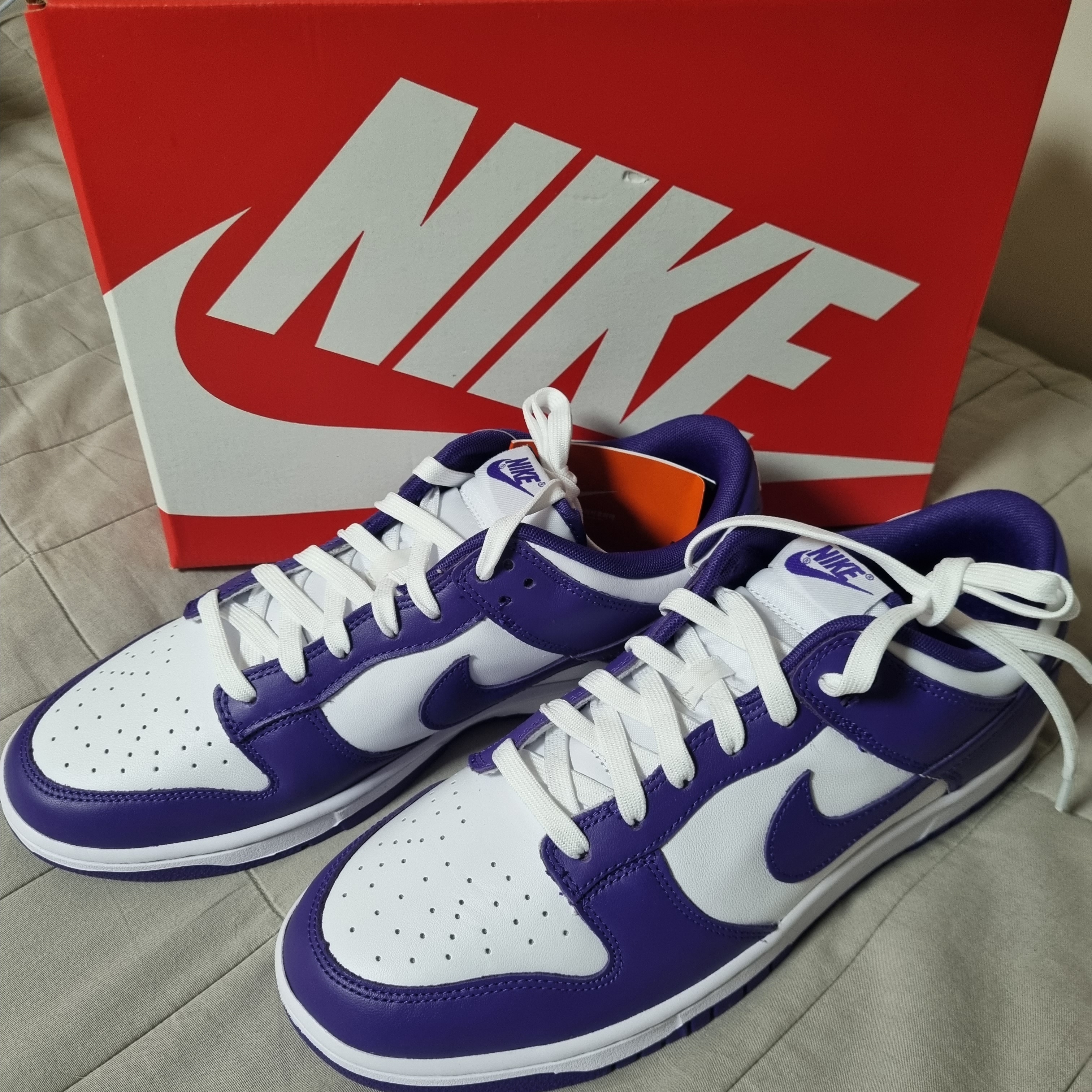 Nike Dunk Low Retro Championship Court Purple 착용 스타일