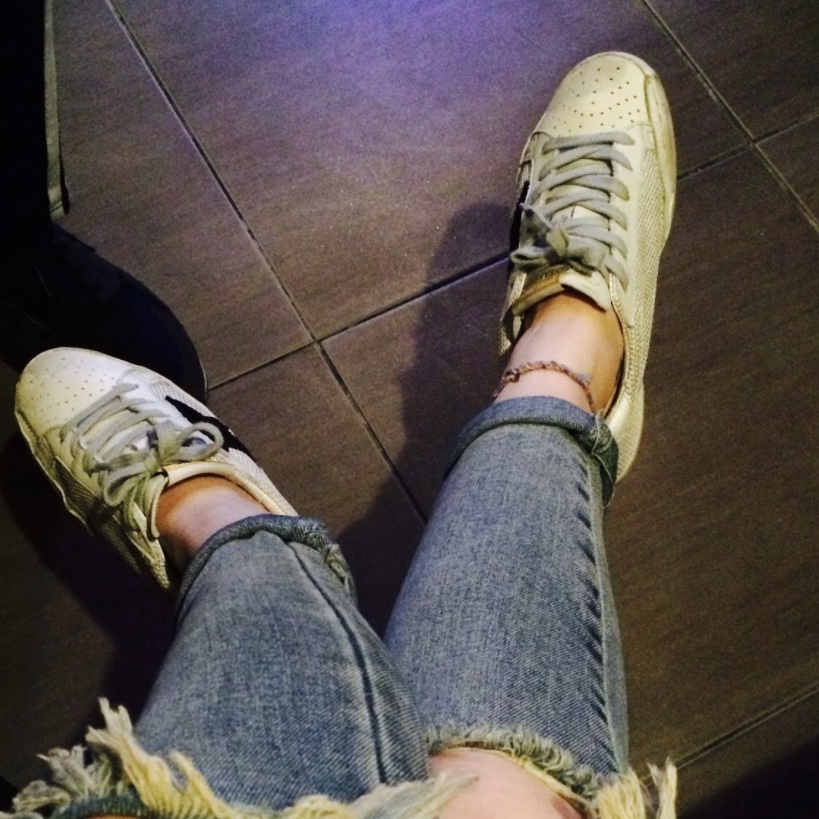 (W) Golden Goose Superstar Gray Code Sneakers 착용 스타일