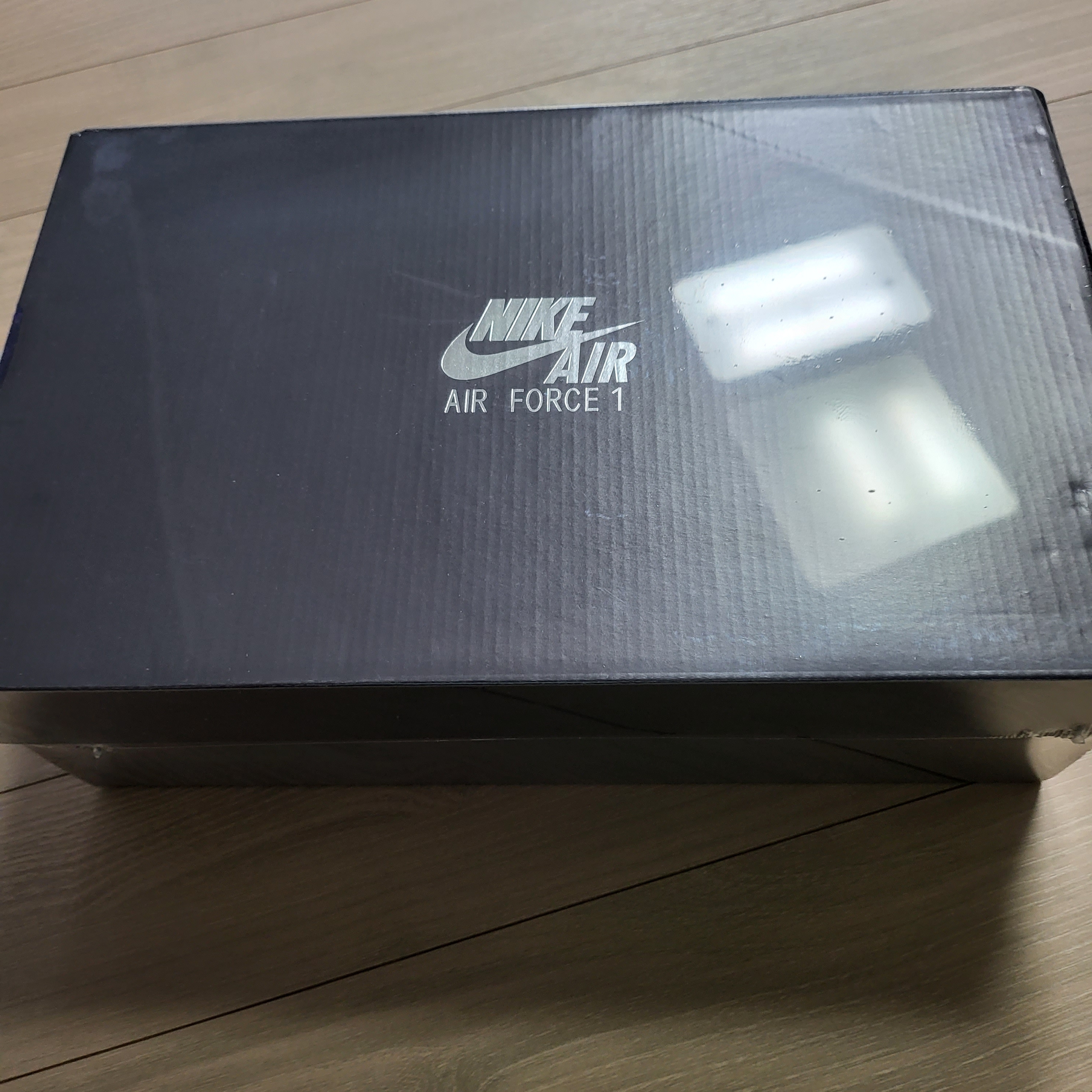 Nike Air Force 1 '07 LV8 Paisley Swoosh 착용 스타일 - 2