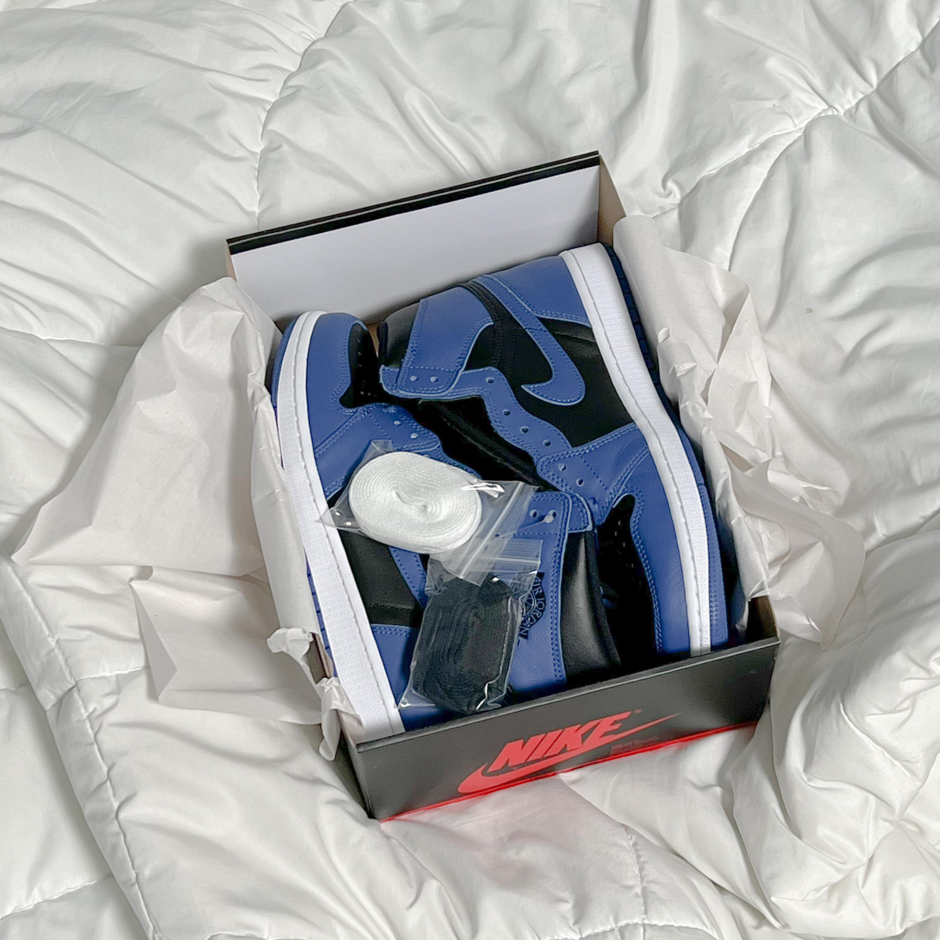 Jordan 1 Retro High OG Dark Marina Blue 착용 스타일