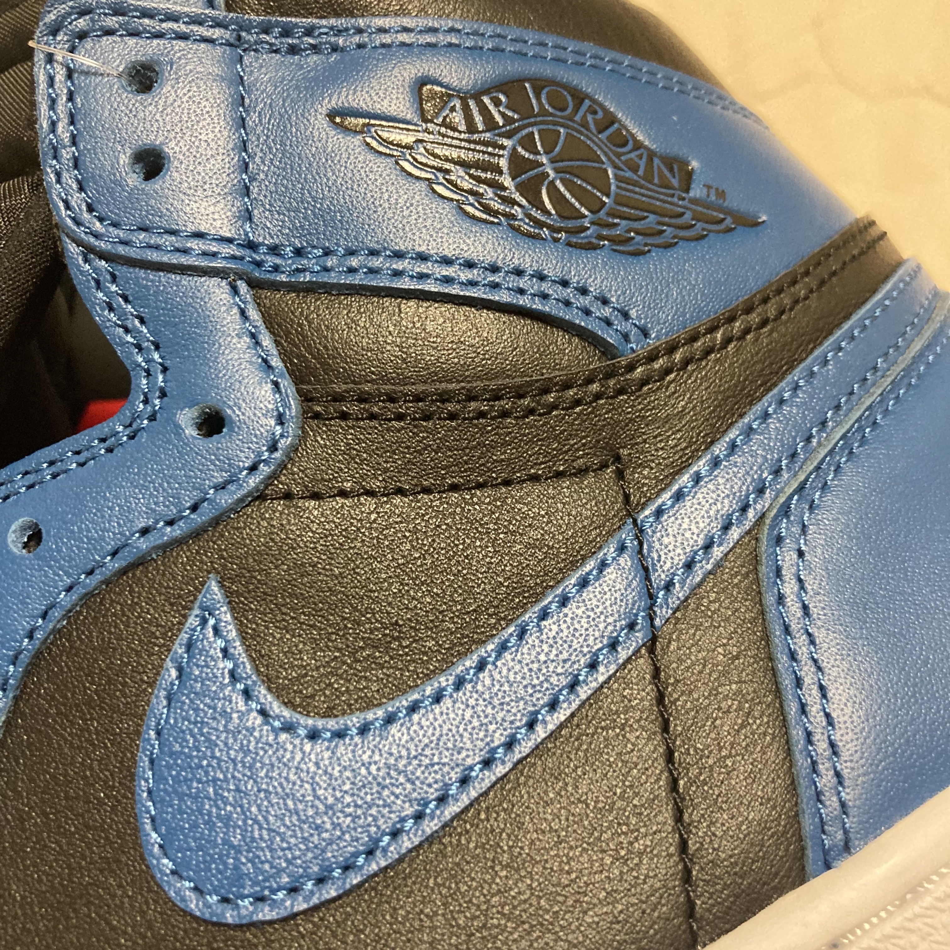 Jordan 1 Retro High OG Dark Marina Blue 착용 스타일 - 2