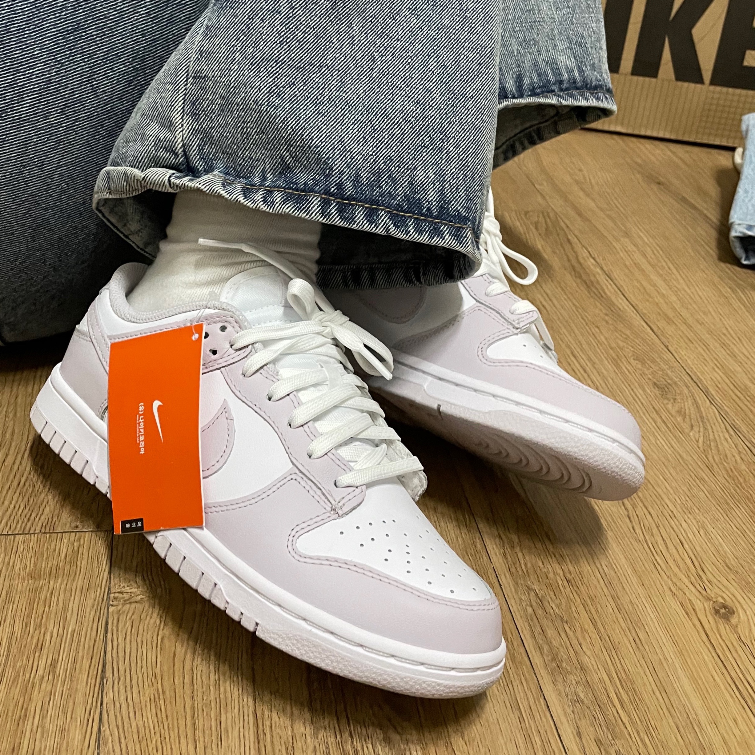 (W) Nike Dunk Low Venice 착용 스타일 - 1