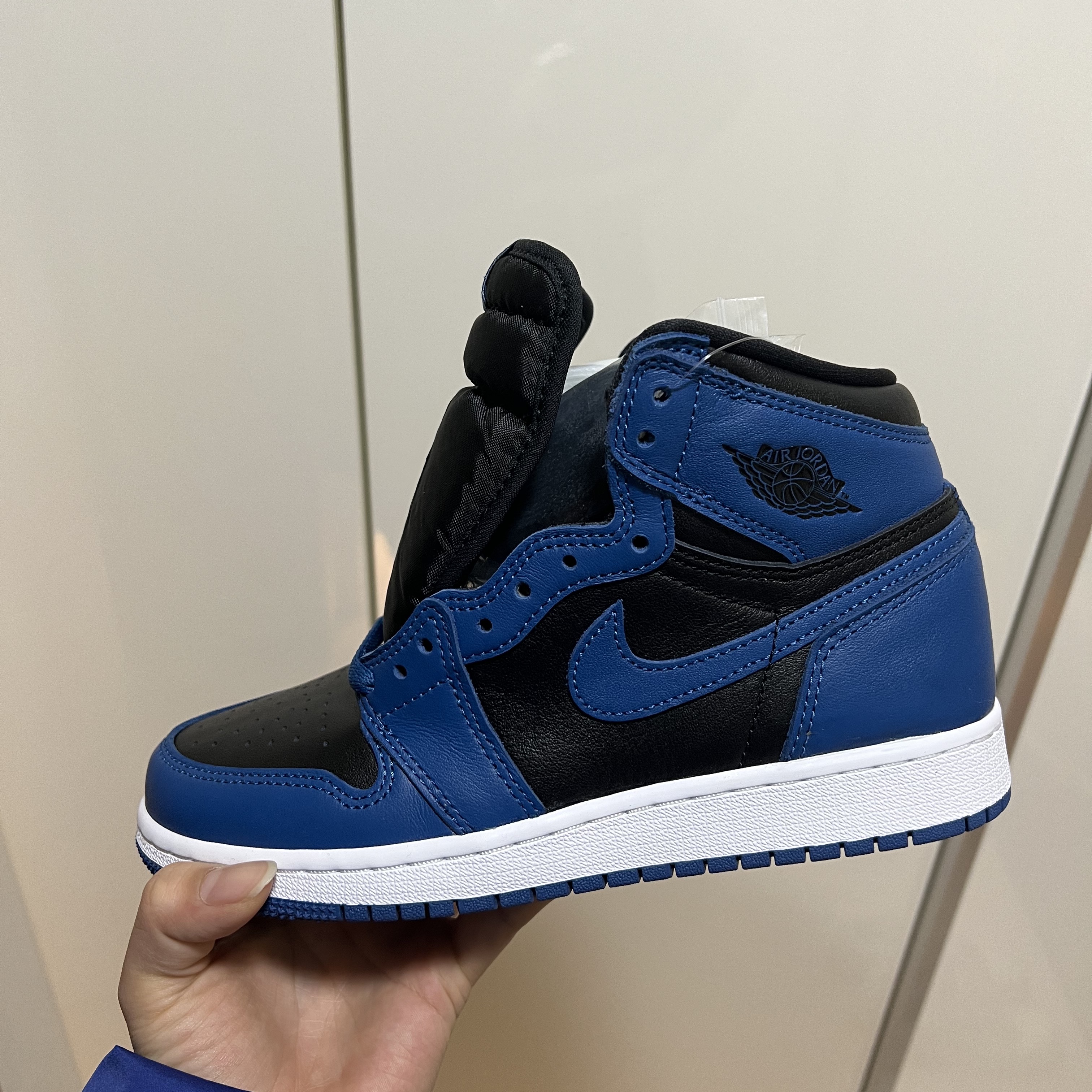 (GS) Jordan 1 Retro High OG Dark Marina Blue 착용 스타일 - 1