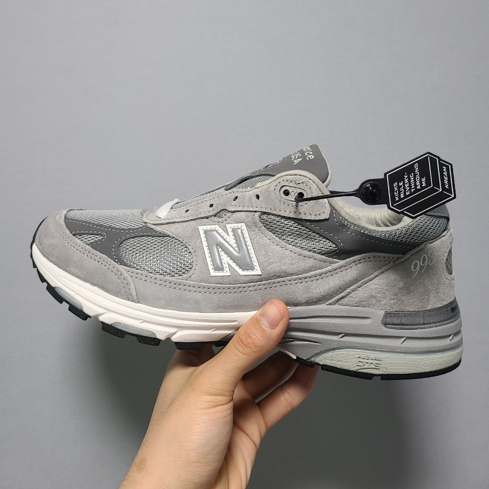 New Balance 993 Made in USA Grey - D Standard 착용 스타일 - 1