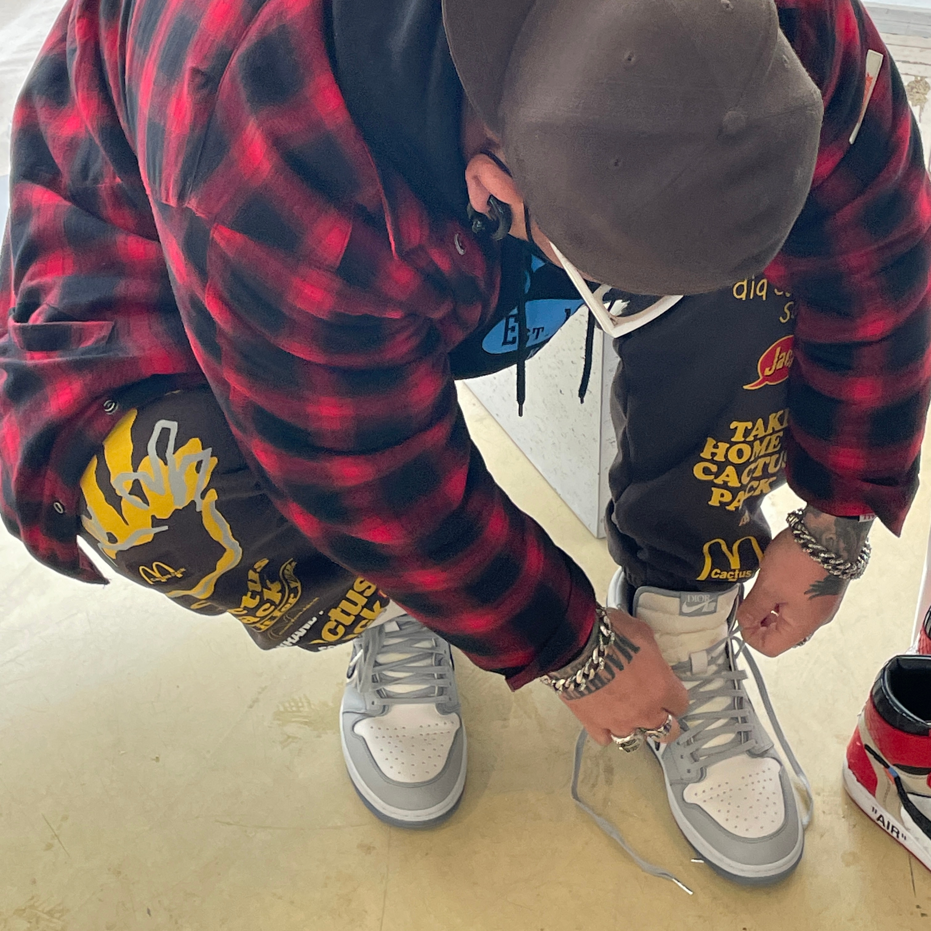 Jordan 1 x Dior High OG 착용 스타일 - 2