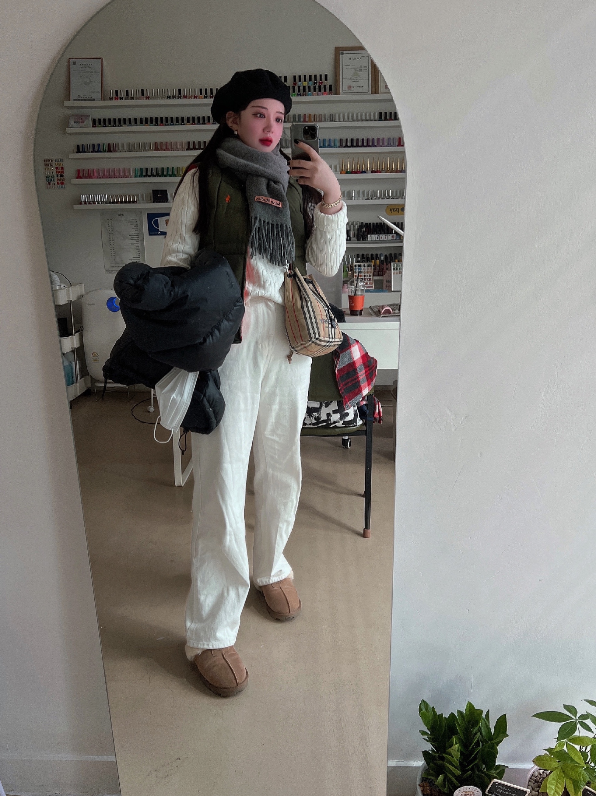 Burberry Icon Stripe Econyl Drawcord Pouch Archive Beige, Acne Studios Canada Narrow New Wool Muffler Grey Melange 착용 스타일
