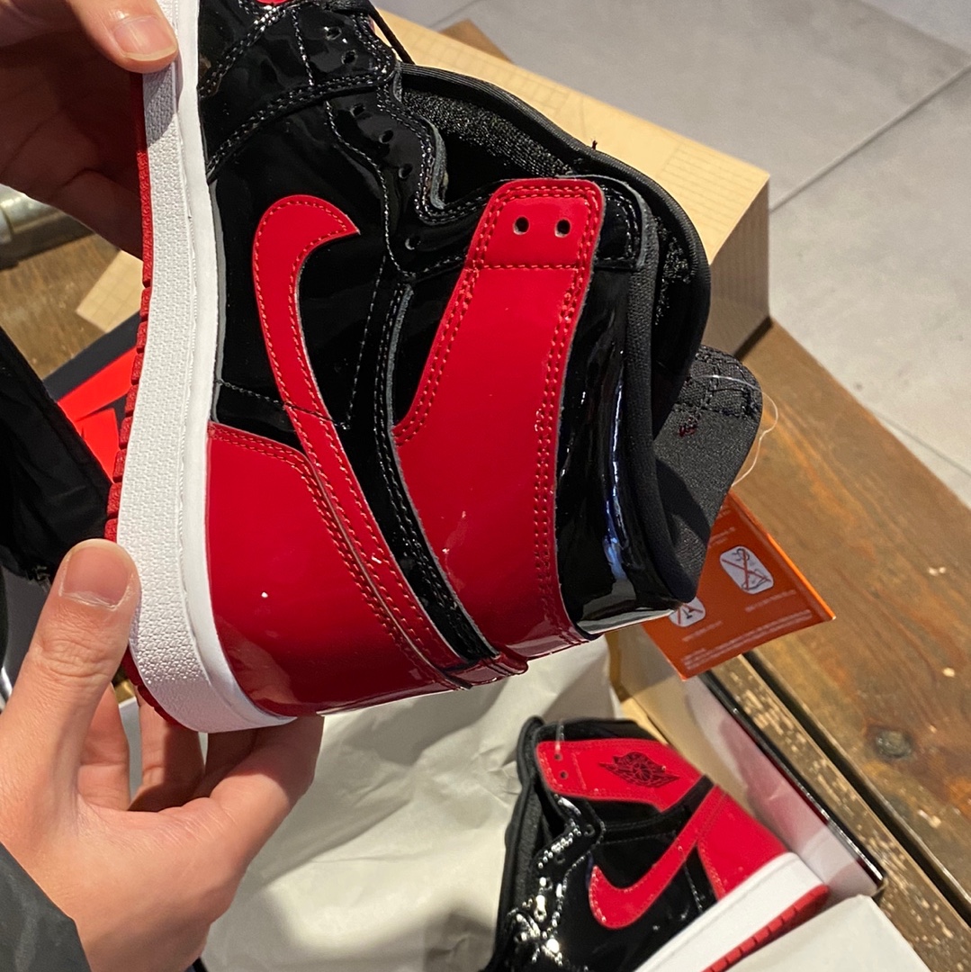 Jordan 1 Retro High OG Patent Bred 착용 스타일