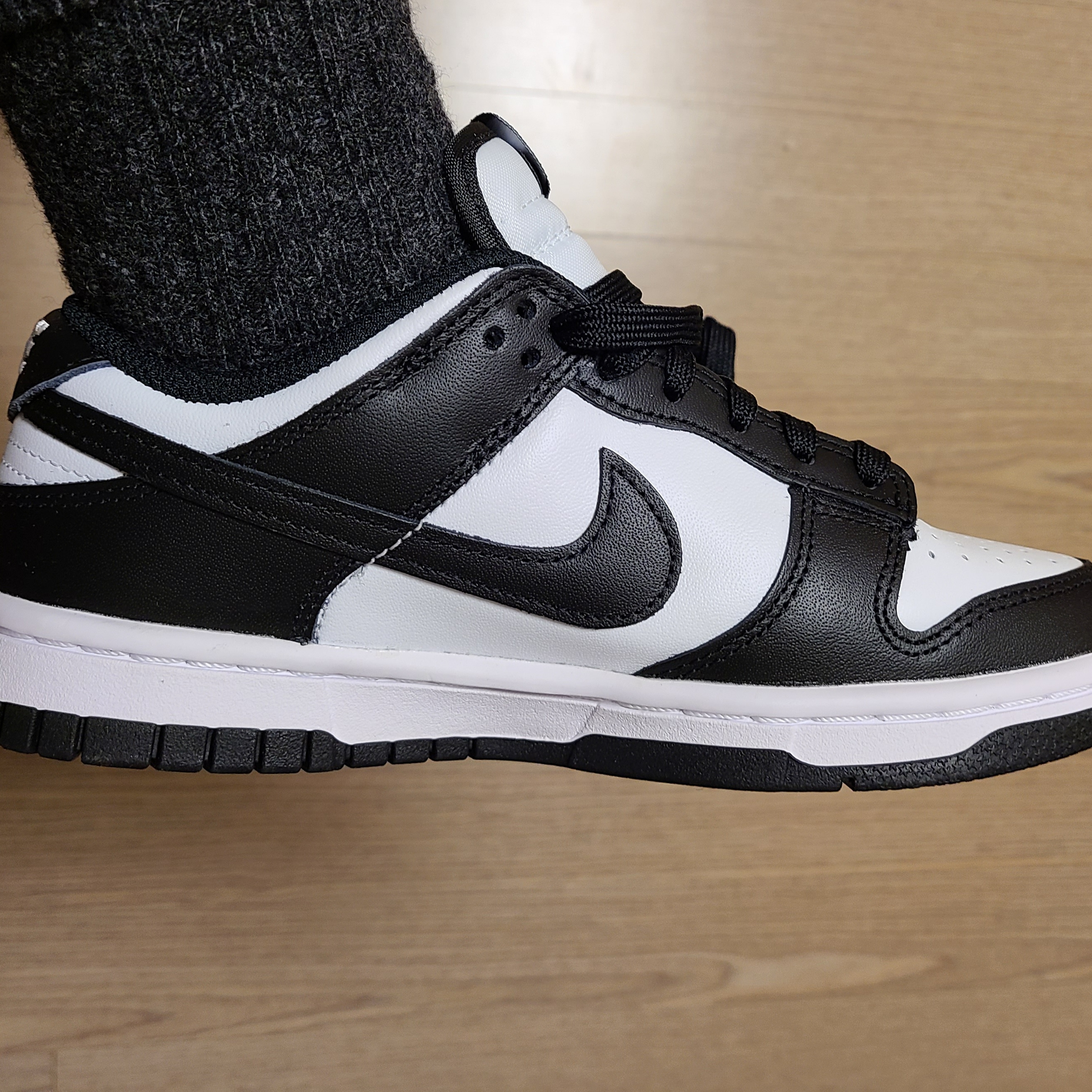 (W) Nike Dunk Low Black 착용 스타일