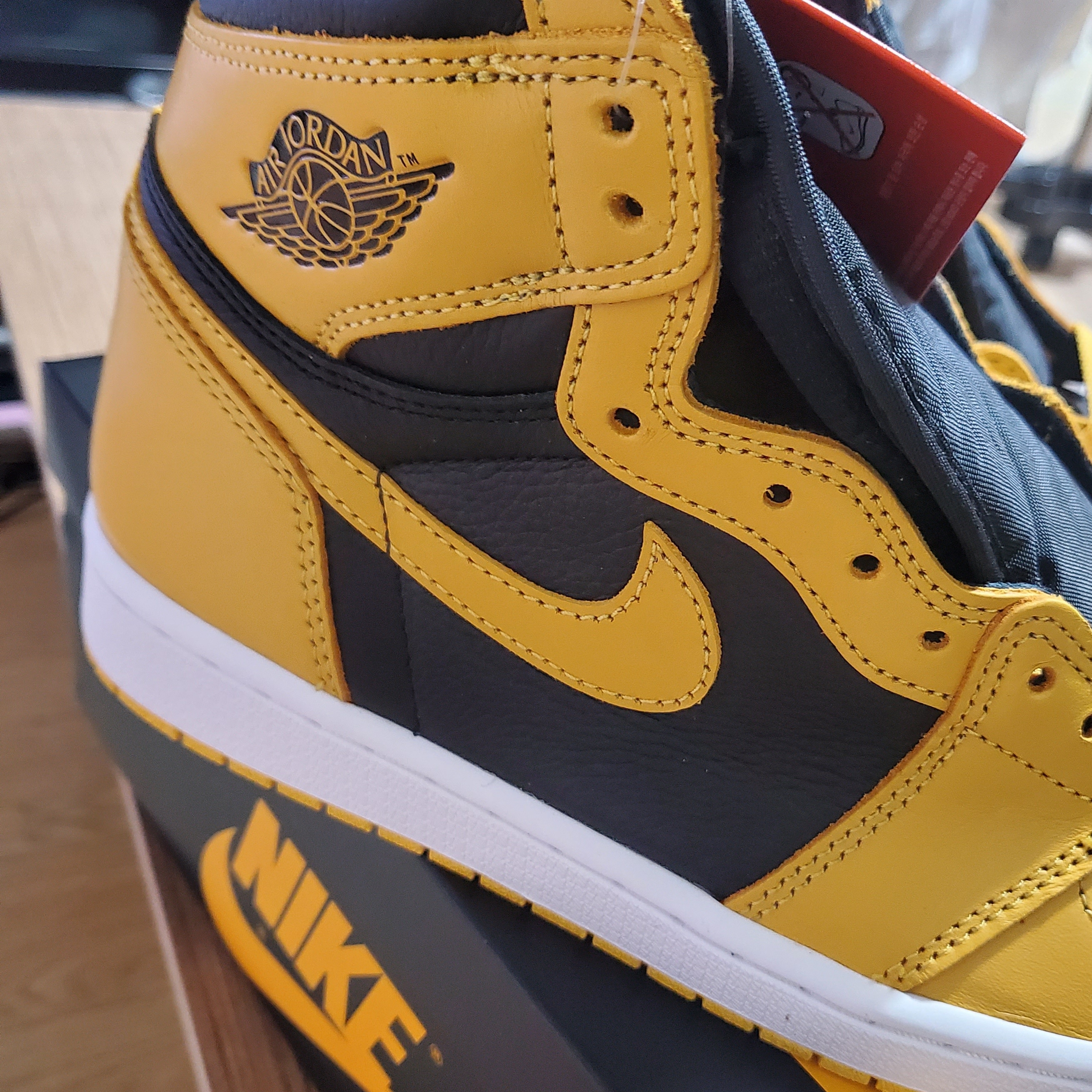 Jordan 1 Retro High OG Pollen 착용 스타일