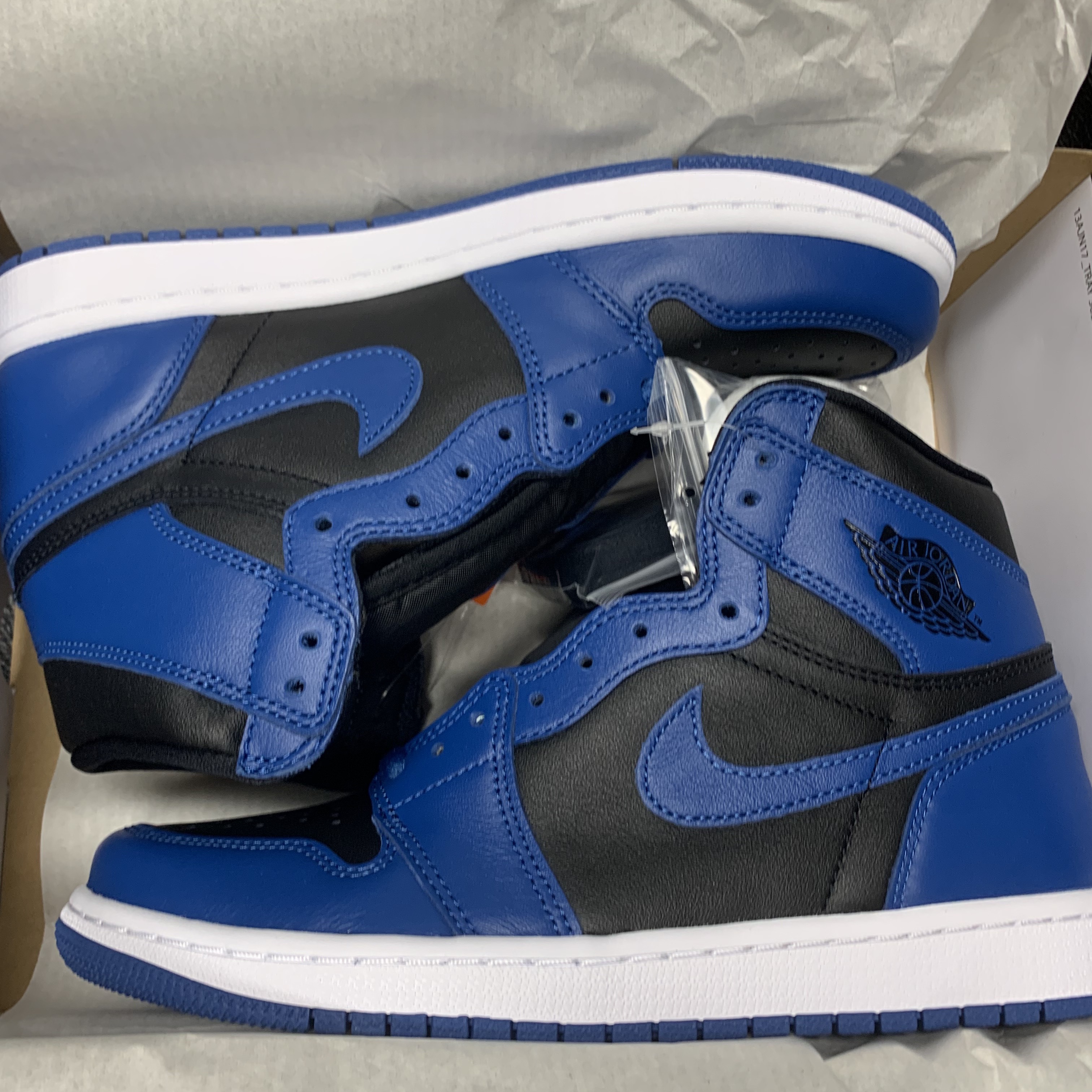 Jordan 1 Retro High OG Dark Marina Blue 착용 스타일