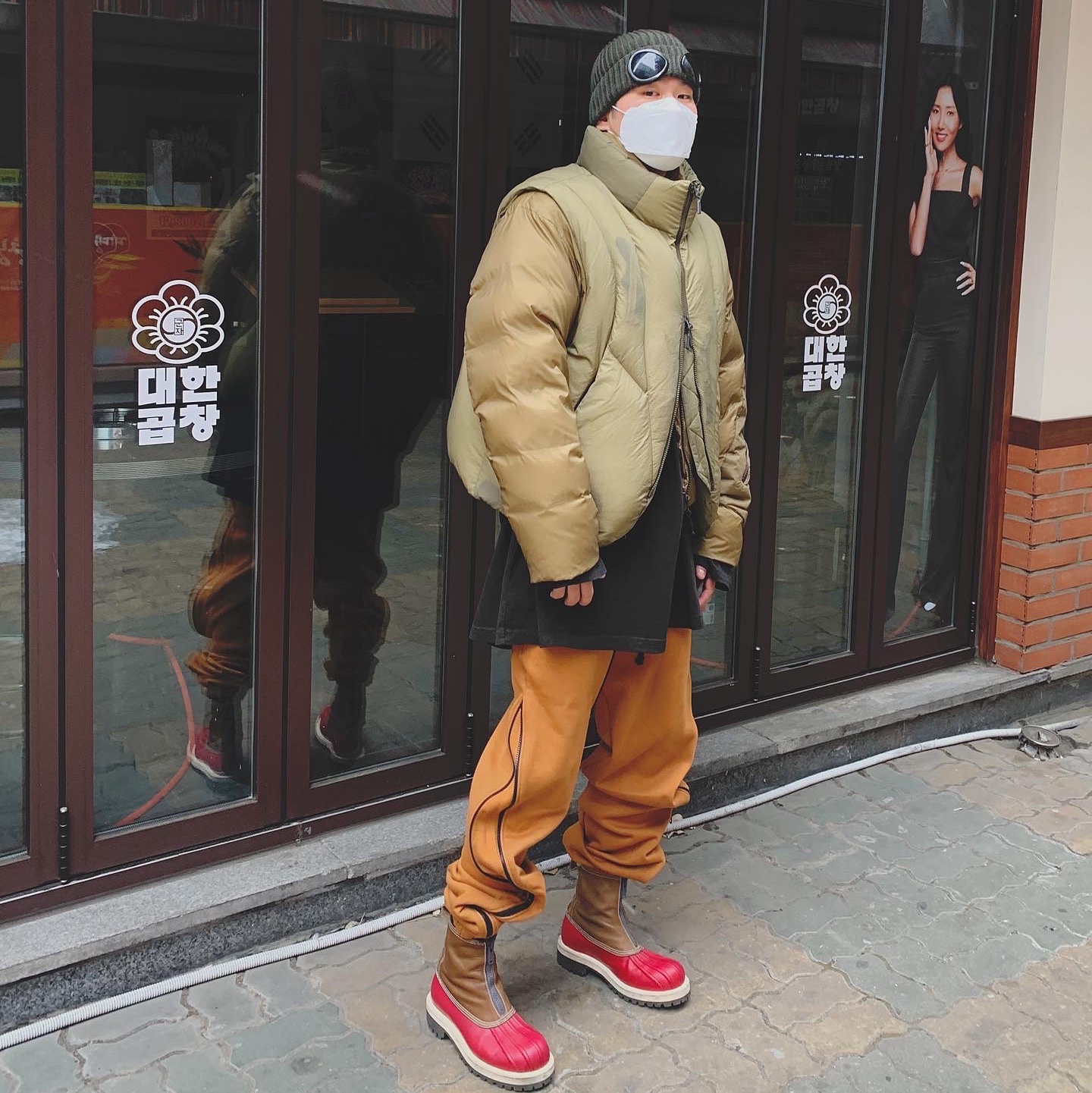 C.P. Company Cotton Goggle Beanie Khaki - 21SS 착용 스타일 - 1