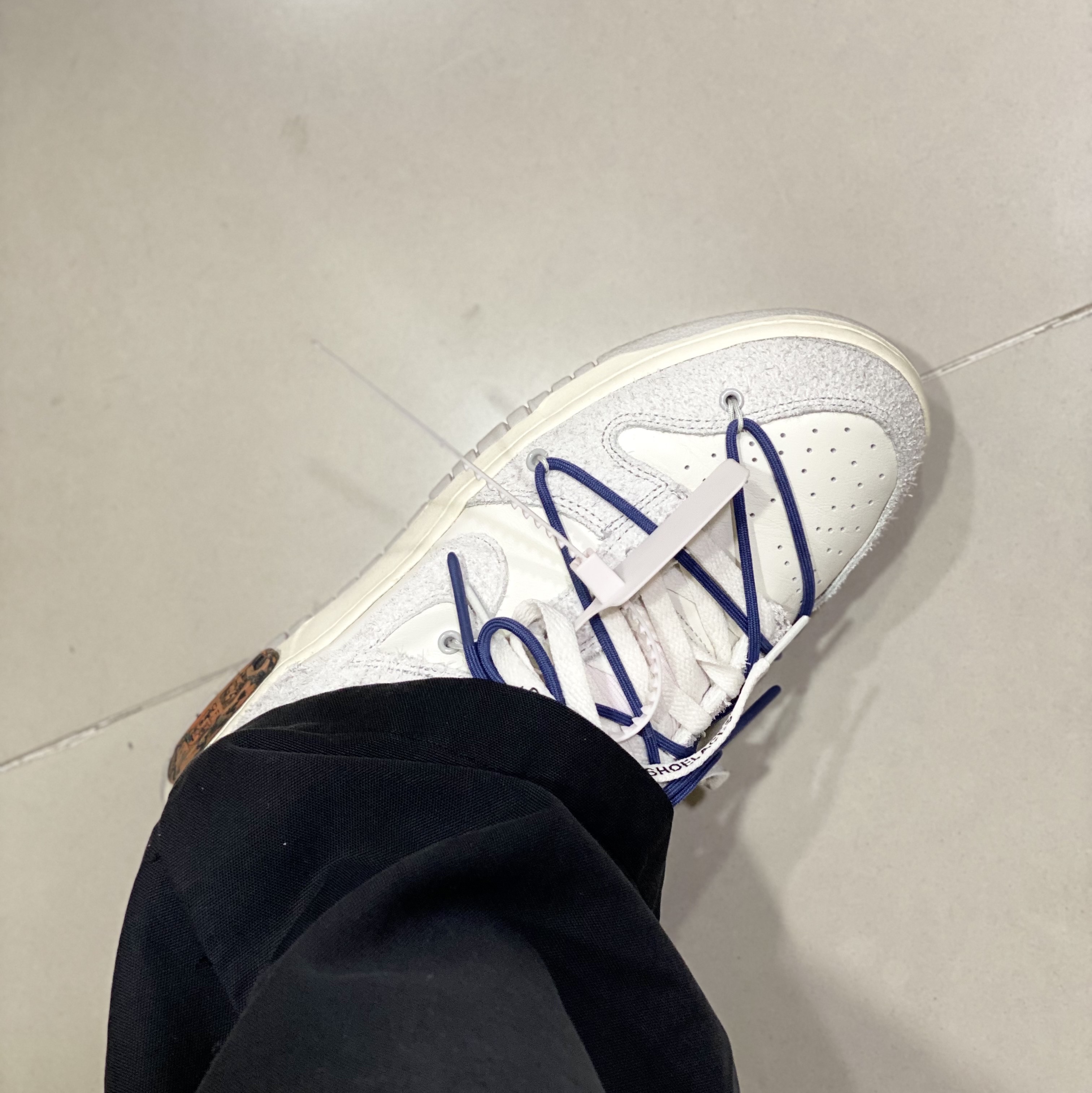 Nike x Off-White Dunk Low The 50 - Lot 18 착용 스타일 - 2