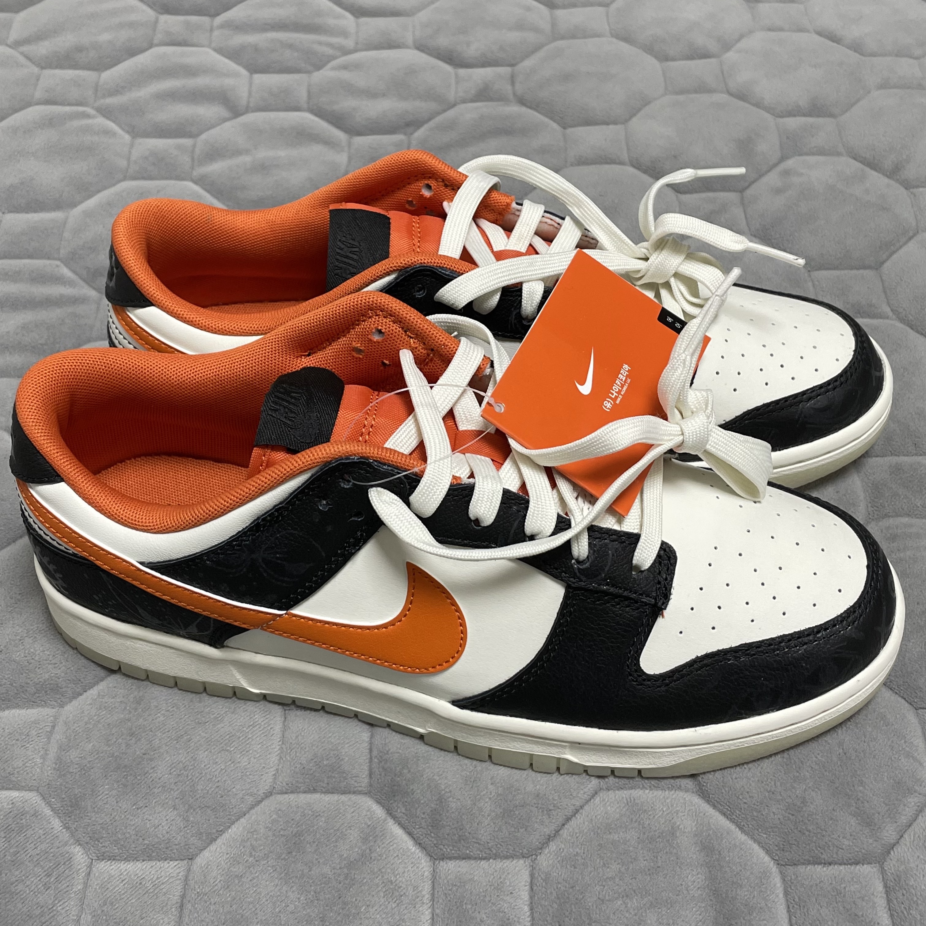 Nike Dunk Low Retro PRM Halloween 착용 스타일