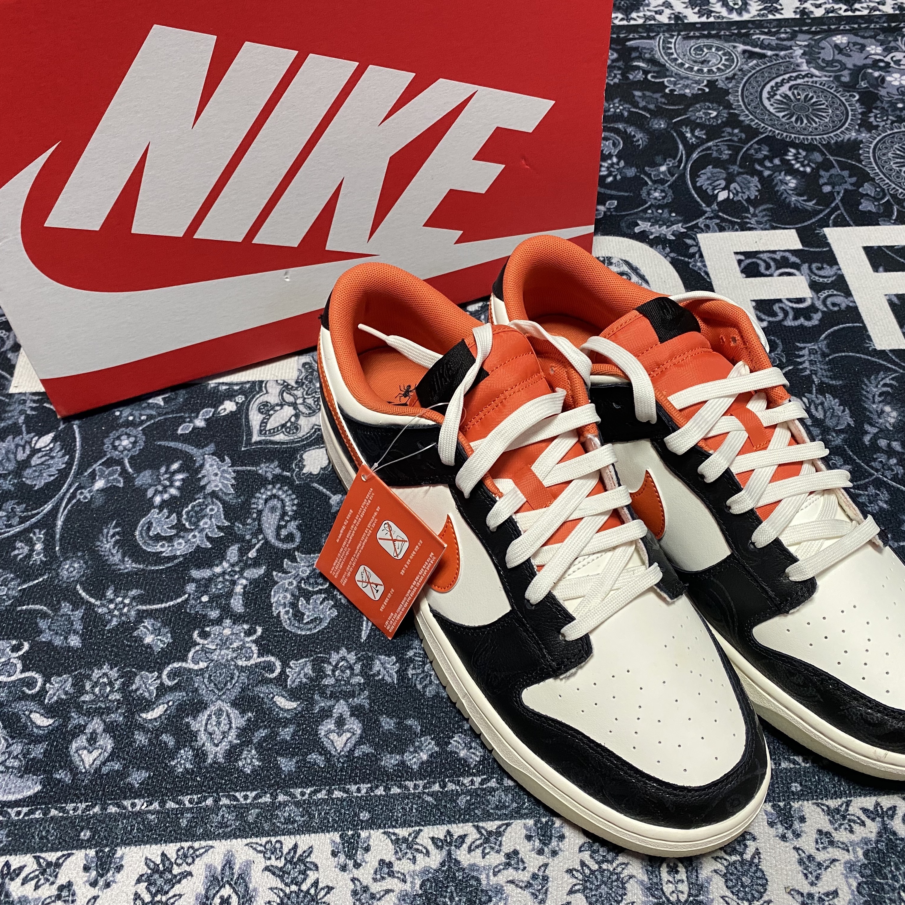 Nike Dunk Low Retro PRM Halloween 착용 스타일