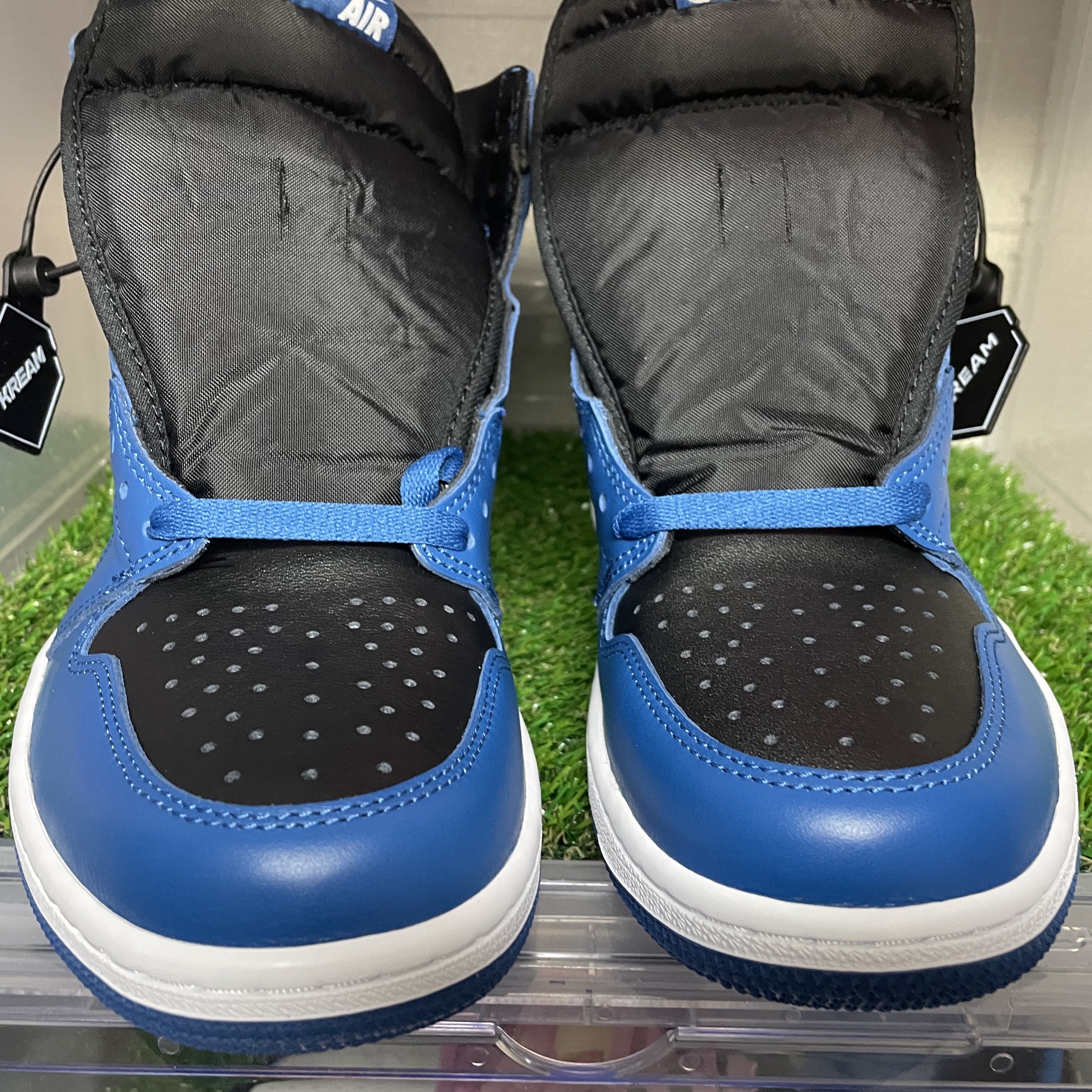Jordan 1 Retro High OG Dark Marina Blue 착용 스타일 - 3