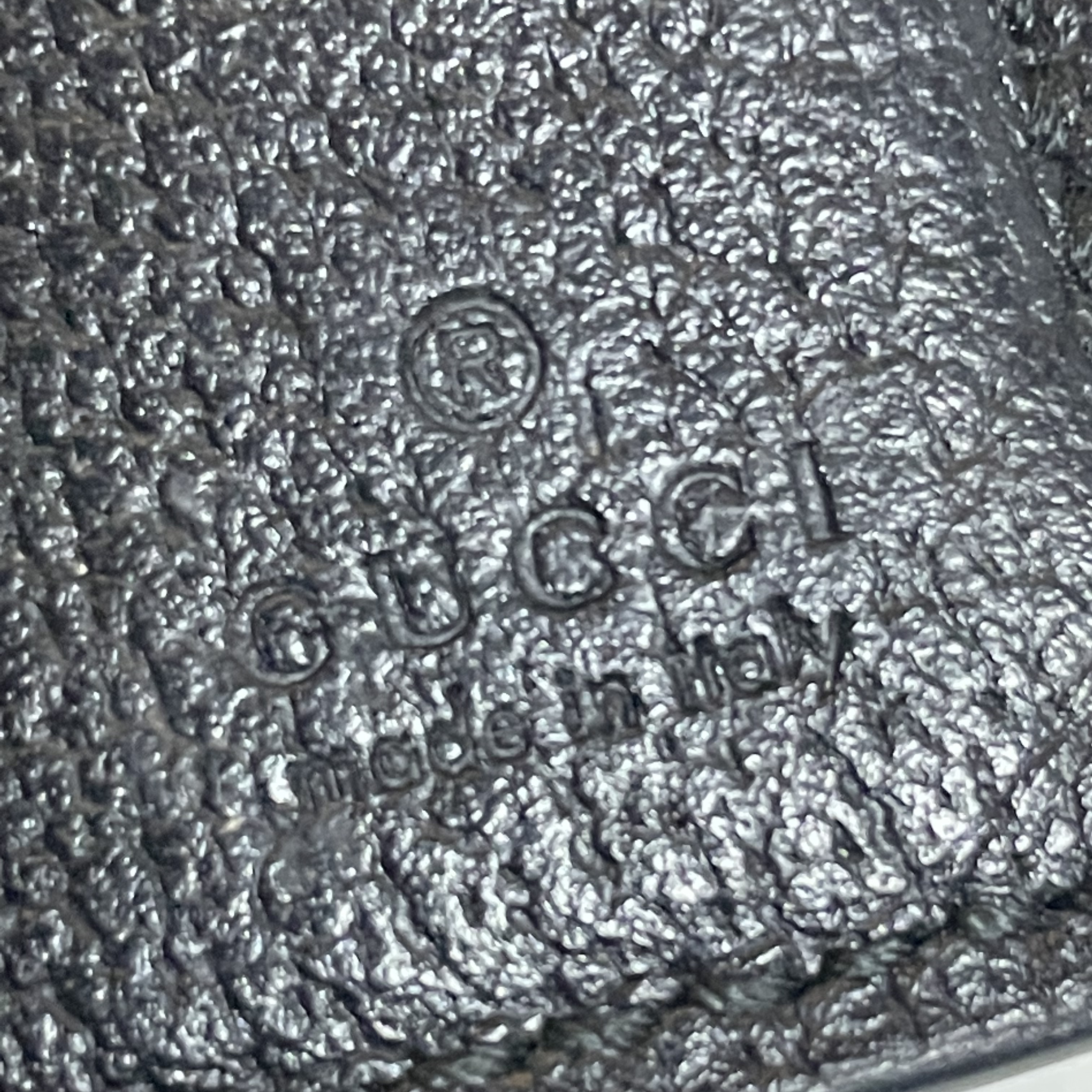 Gucci GG Marmont Leather Card Case Black, Gucci Rhyton Leather Sneakers Logo 착용 스타일 - 4