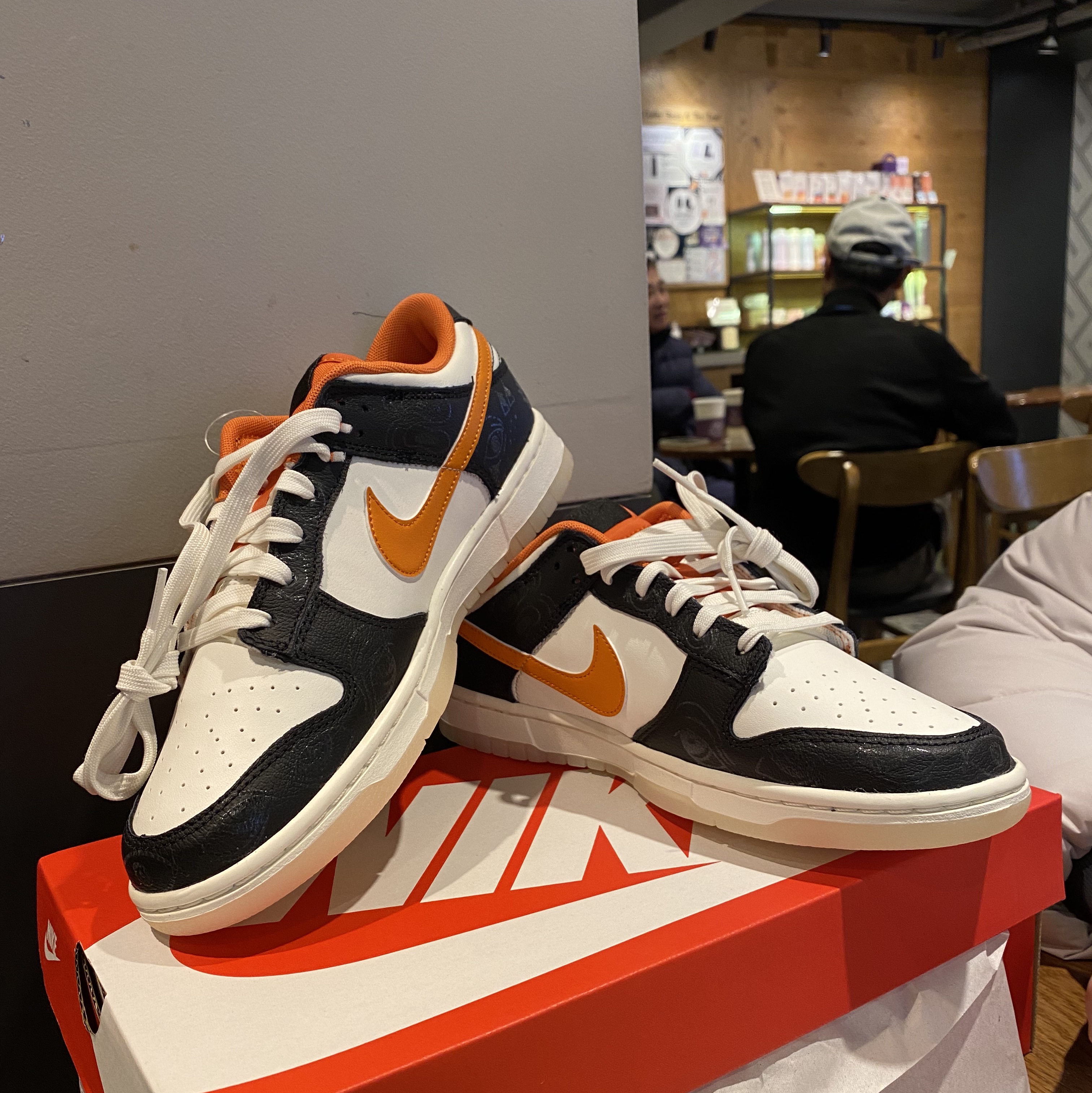 Nike Dunk Low Retro PRM Halloween 착용 스타일