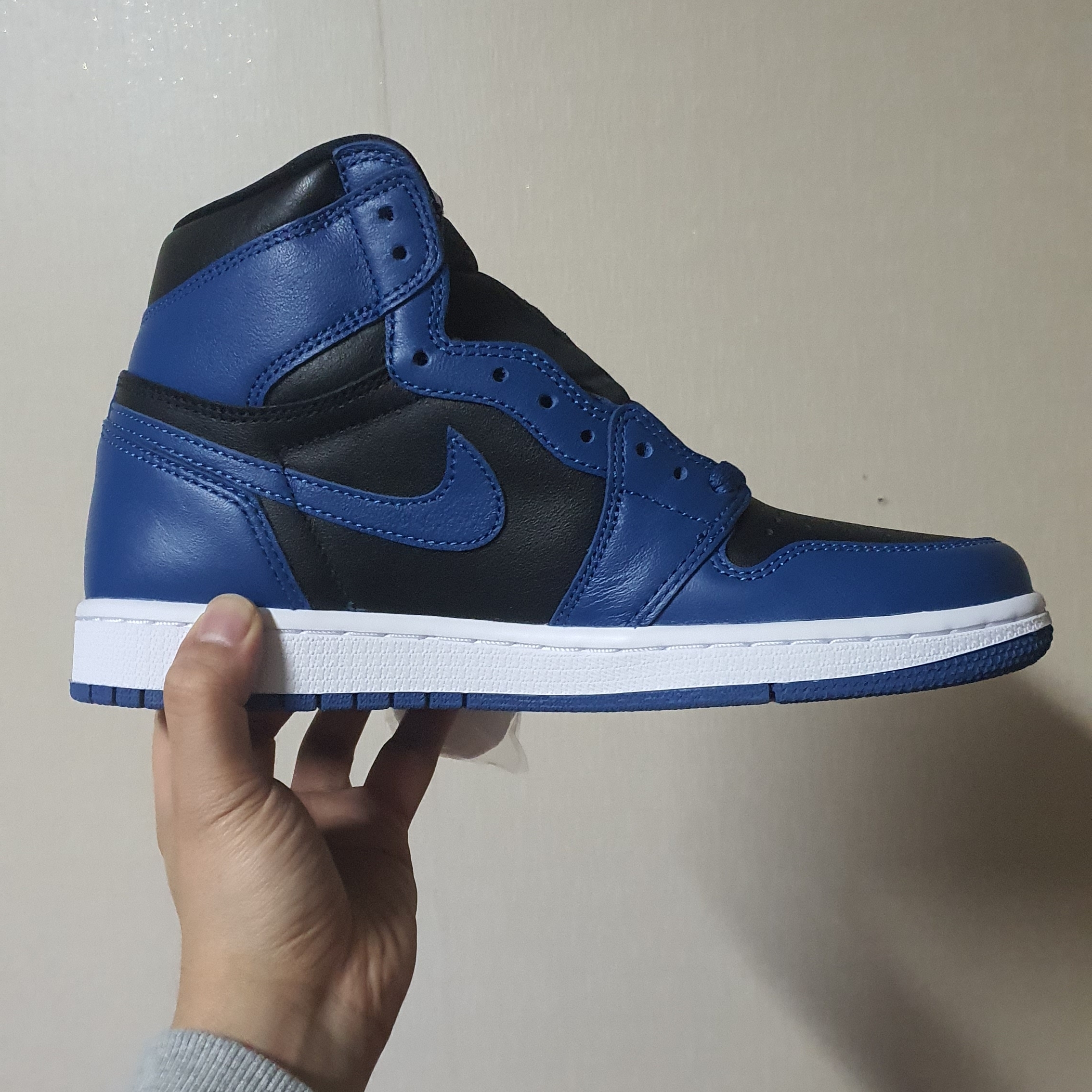 Jordan 1 Retro High OG Dark Marina Blue 착용 스타일