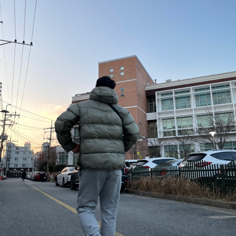 Nike Air Force 1 Low Be True 2020, Nike ACG Therma-Fit ADV Lunar Lake Puffer Jacket Light Army - Asia 착용 스타일 - 1