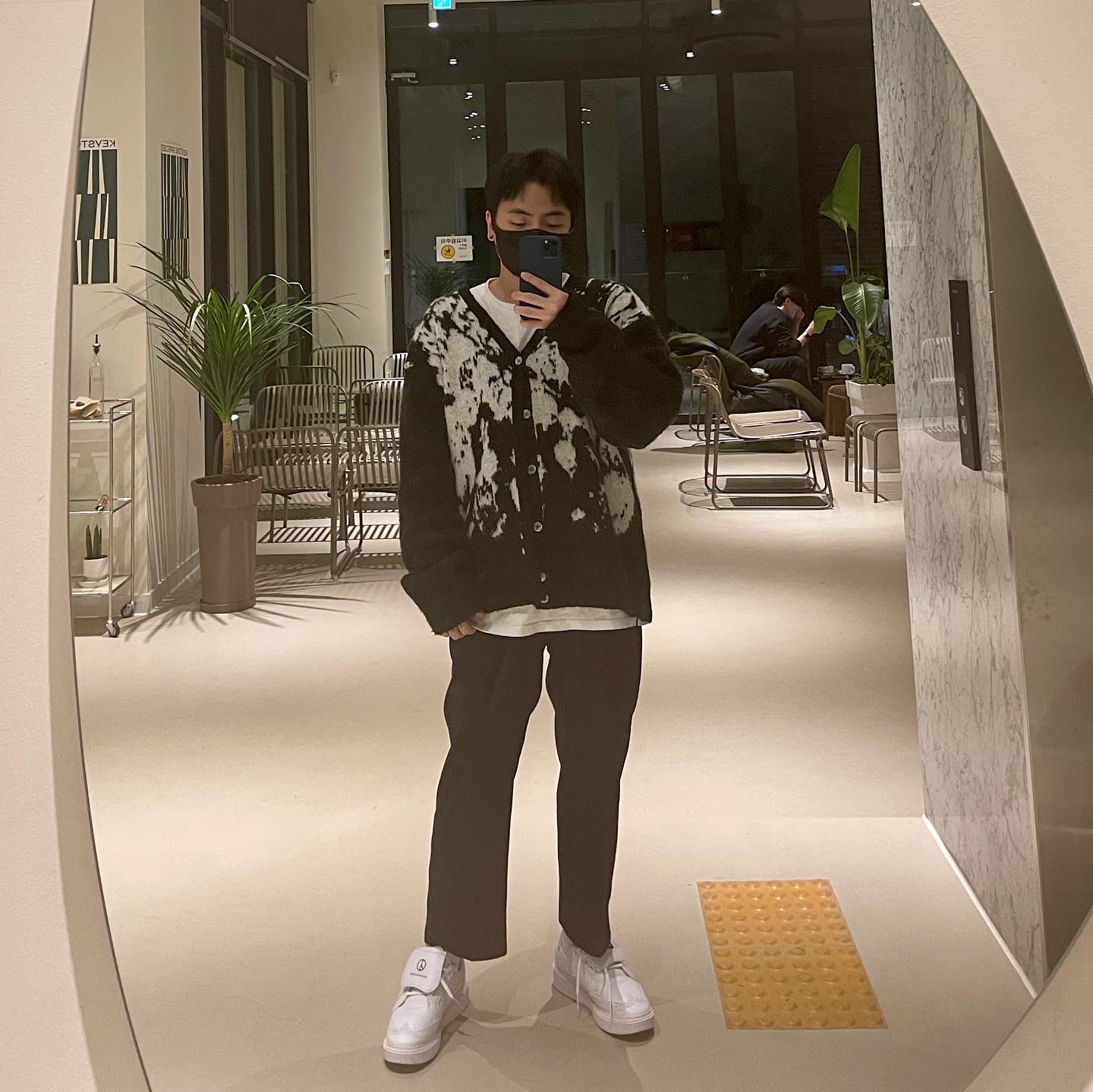 Nike x Peaceminusone Kwondo1 White 착용 스타일 - 3