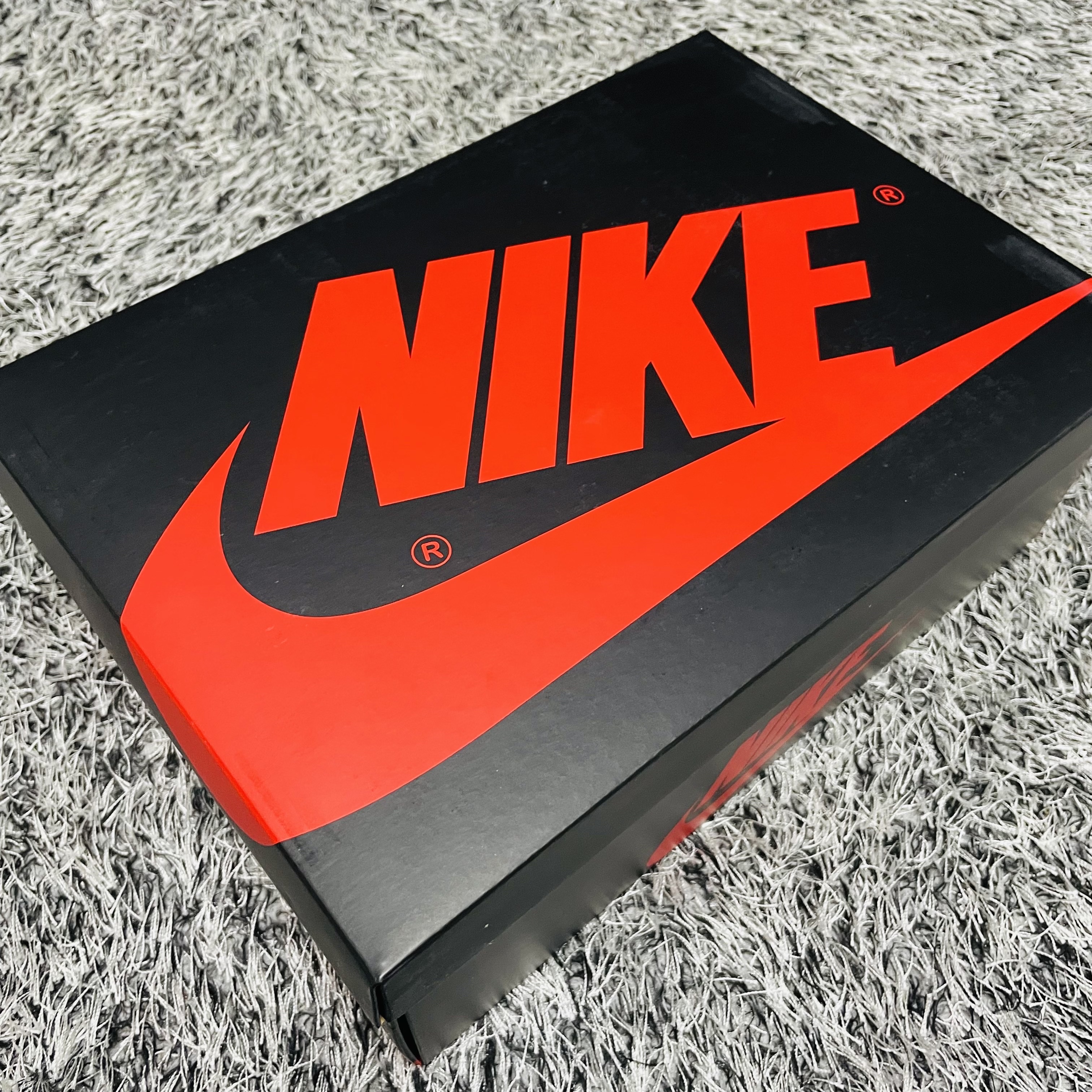Jordan 1 Retro High OG Dark Marina Blue 착용 스타일 - 1