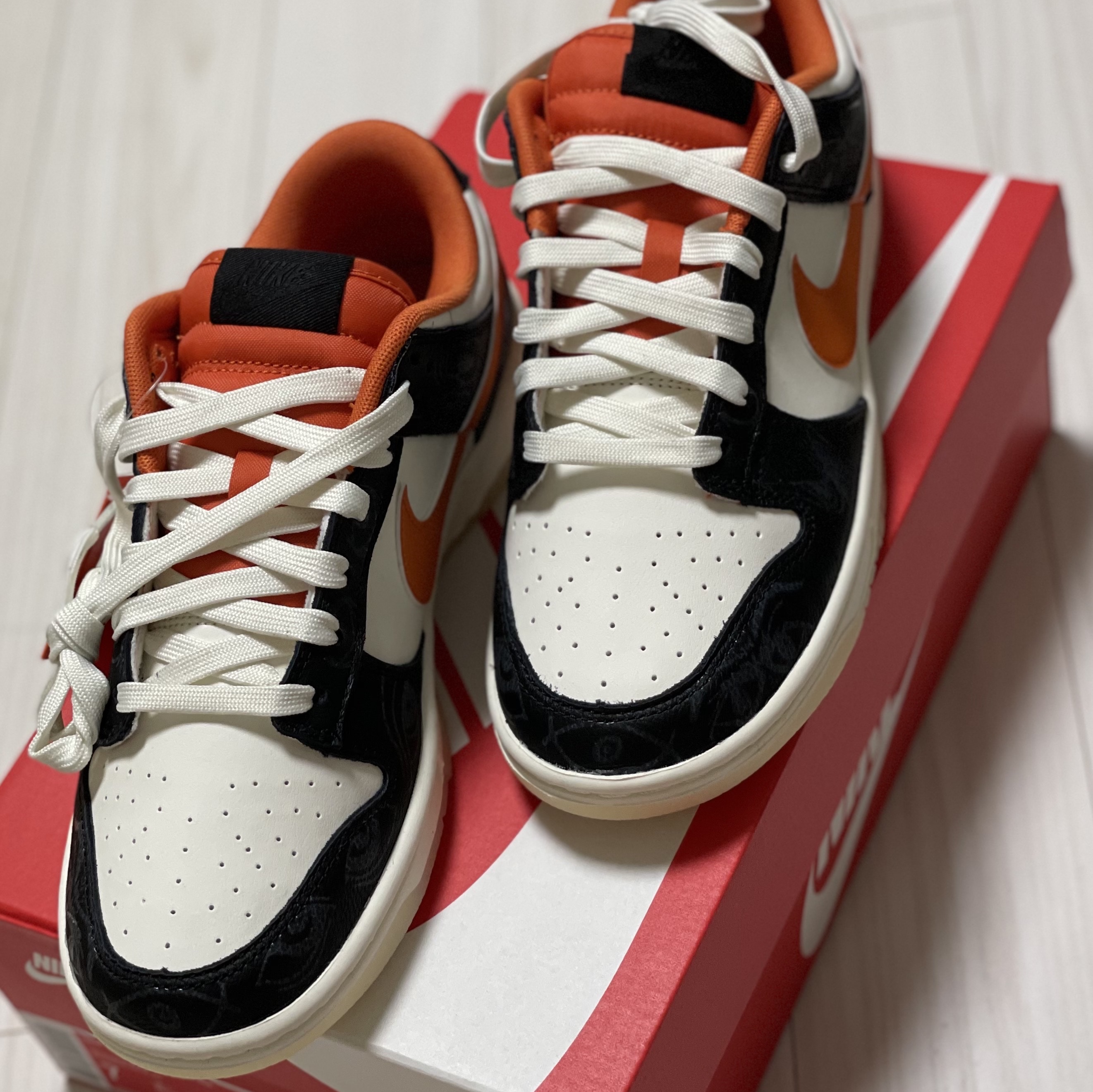 Nike Dunk Low Retro PRM Halloween 착용 스타일