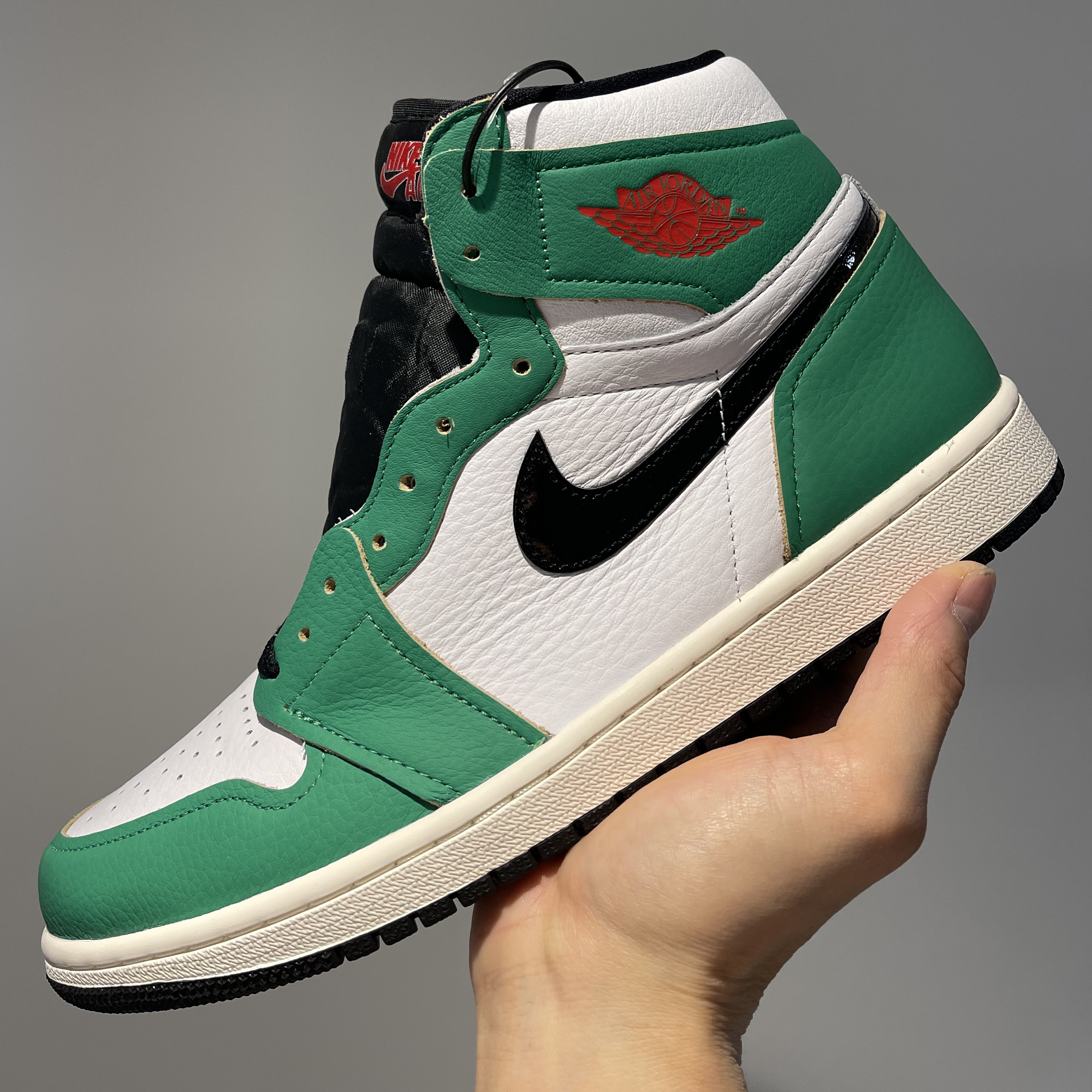 (W) Jordan 1 Retro High OG Lucky Green 착용 스타일