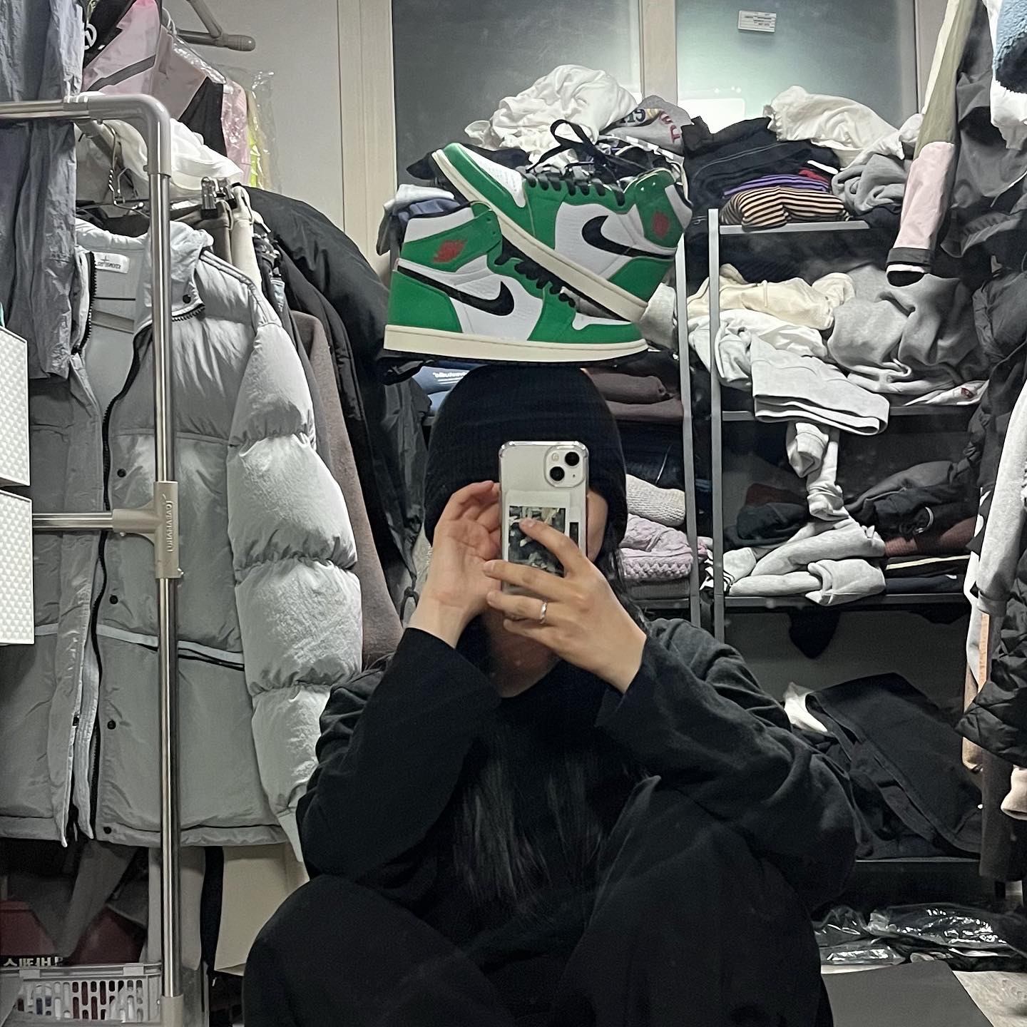 (W) Jordan 1 Retro High OG Lucky Green 착용 스타일 - 2