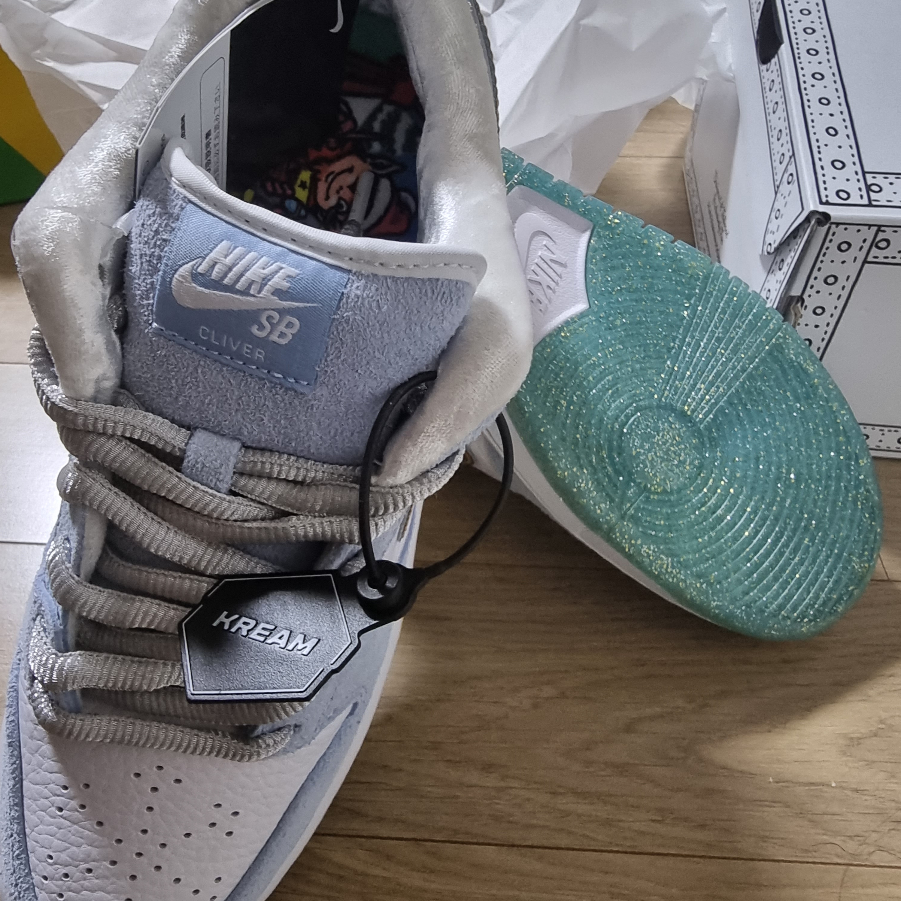 Nike x Sean Cliver SB Dunk Low Holiday Special 착용 스타일