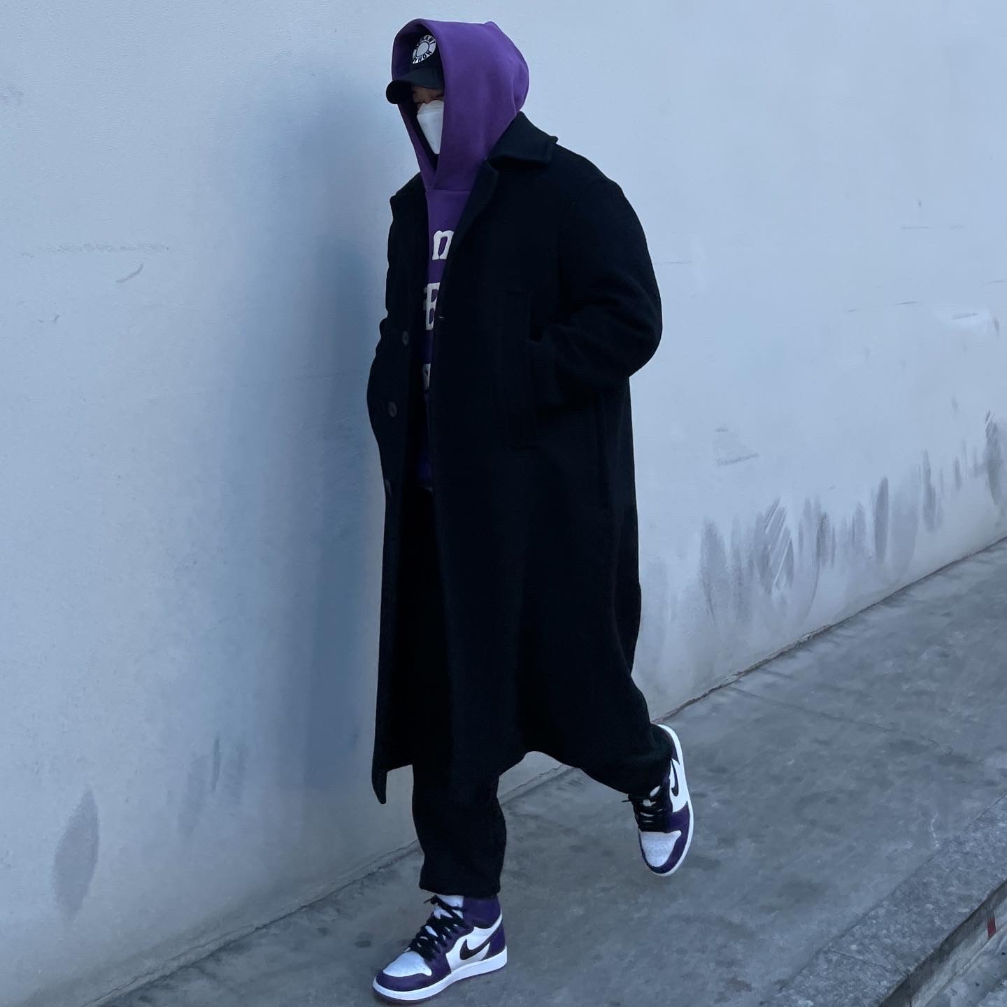 Jordan 1 Retro High OG Court Purple 2020 착용 스타일 - 3