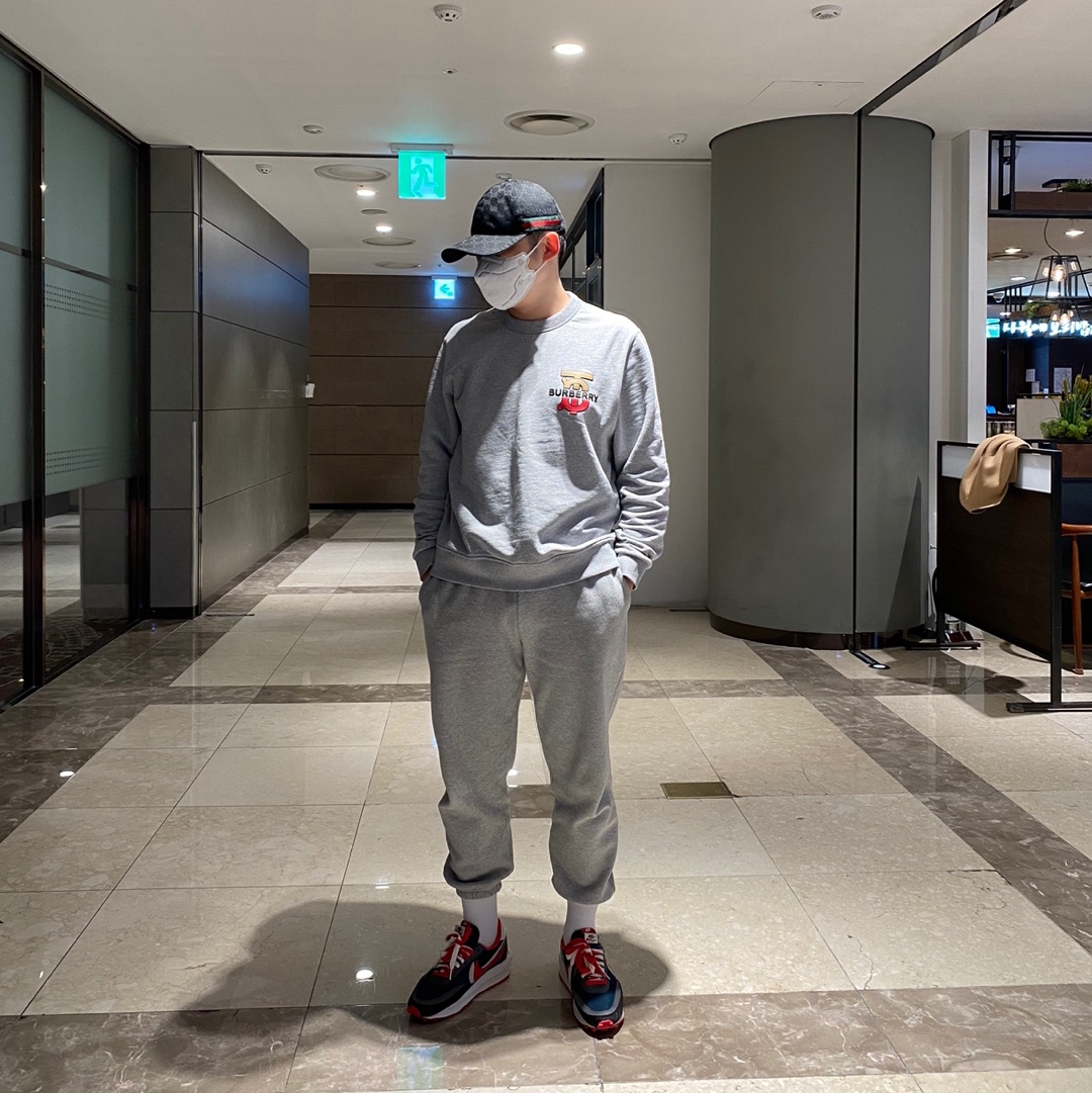 Nike x Sacai x Undercover LDWaffle Midnight Spruce University Red 착용 스타일 - 2
