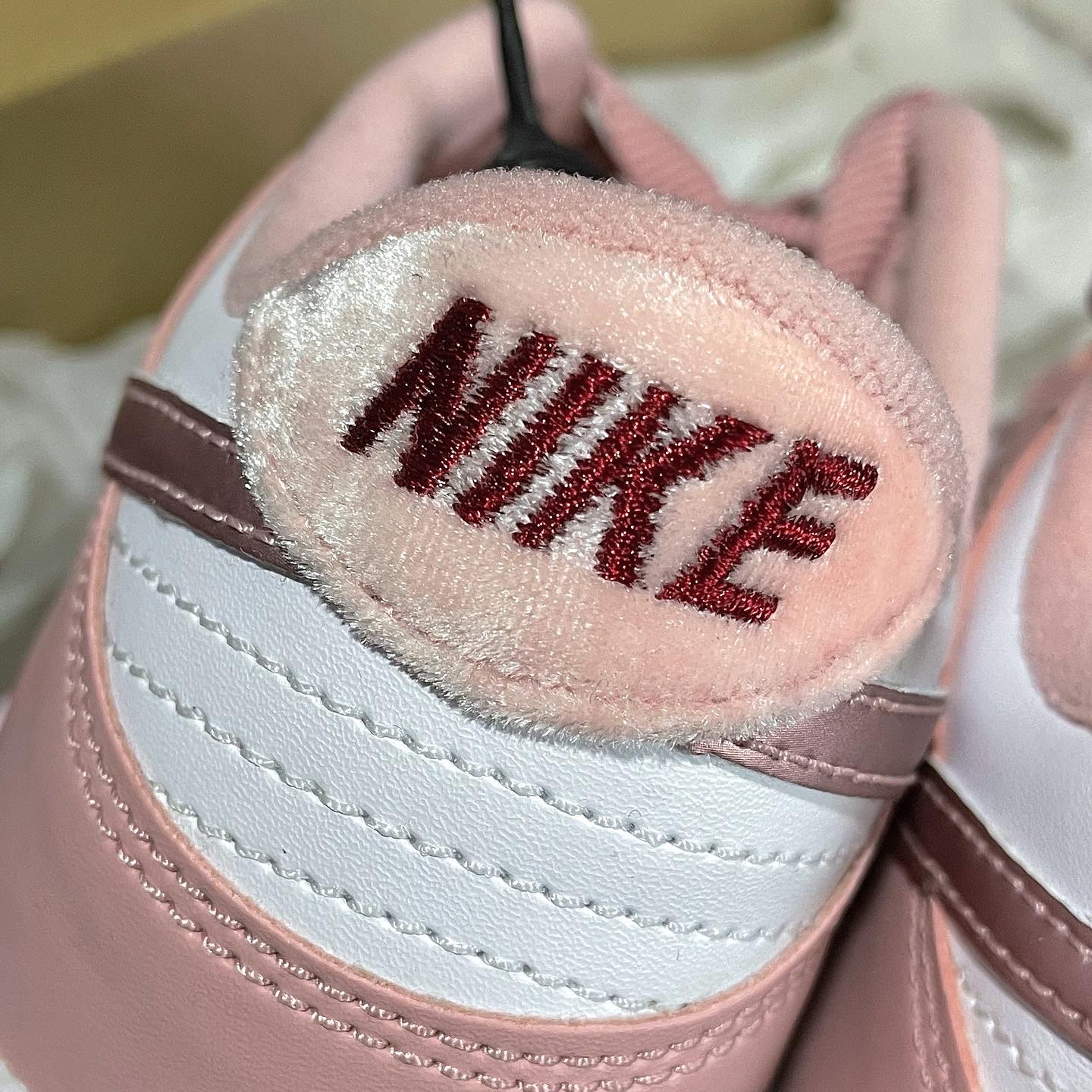 (GS) Nike Dunk Low Pink Velvet 착용 스타일 - 2