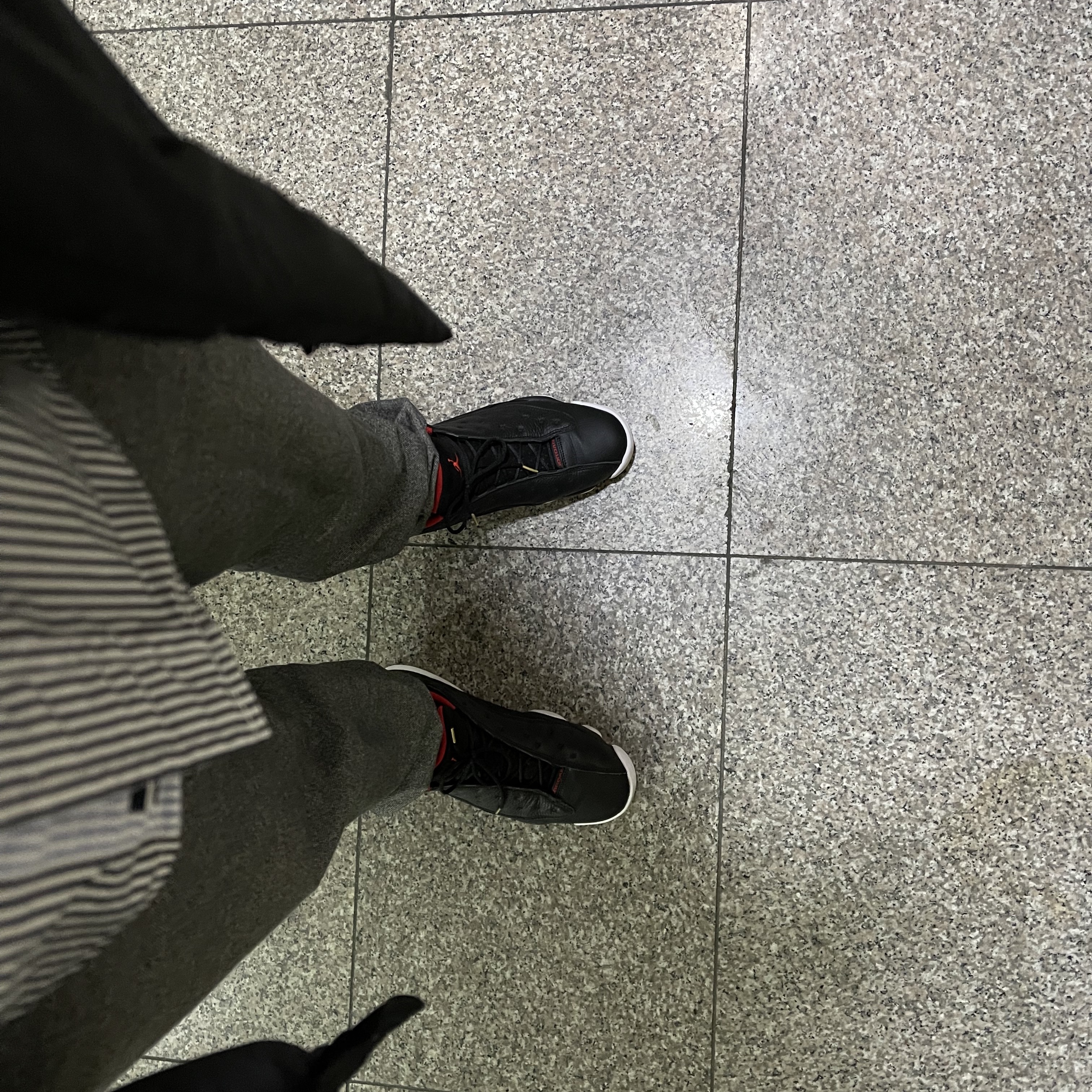 Jordan 13 Retro Low Bred 착용 스타일 - 2