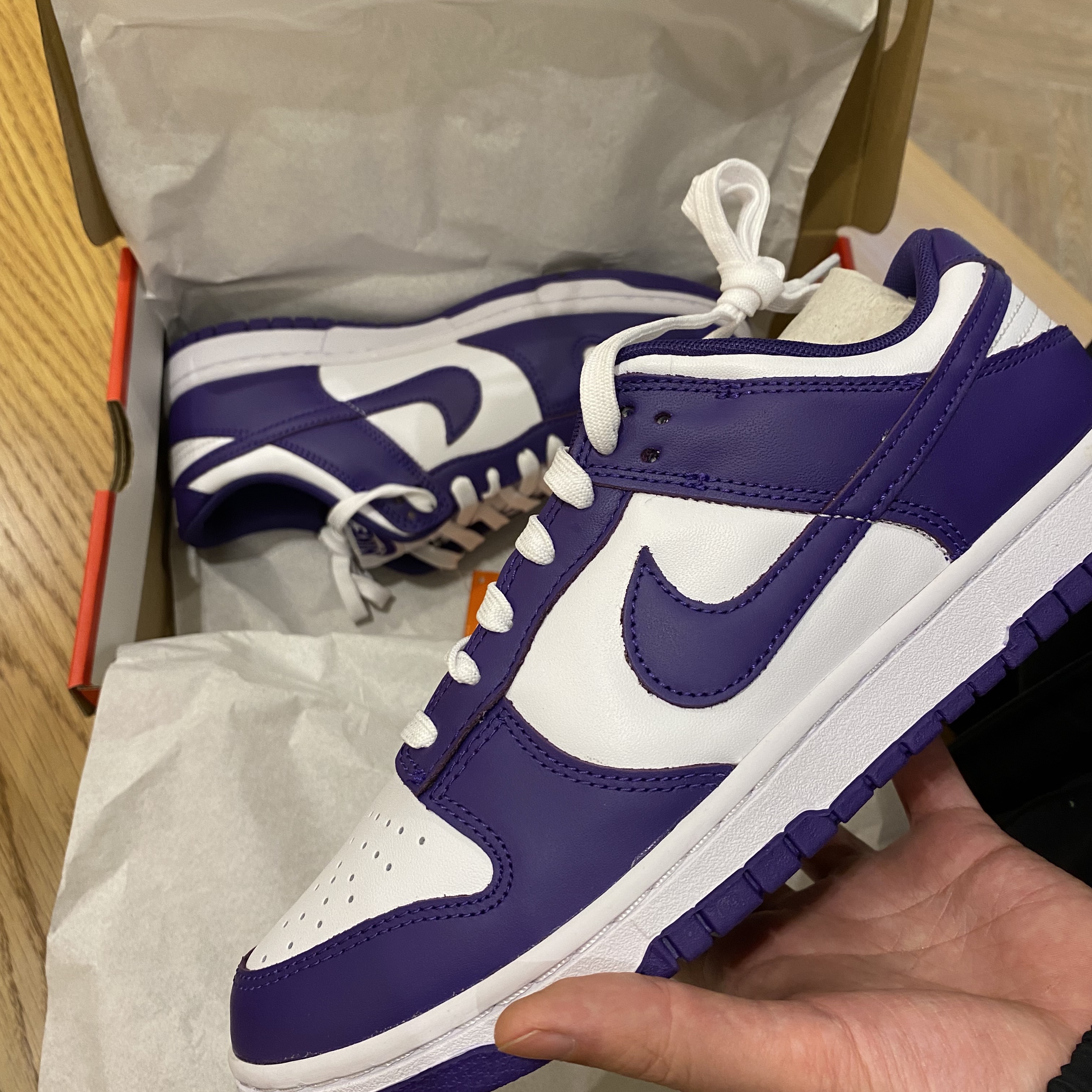 Nike Dunk Low Retro Championship Court Purple 착용 스타일