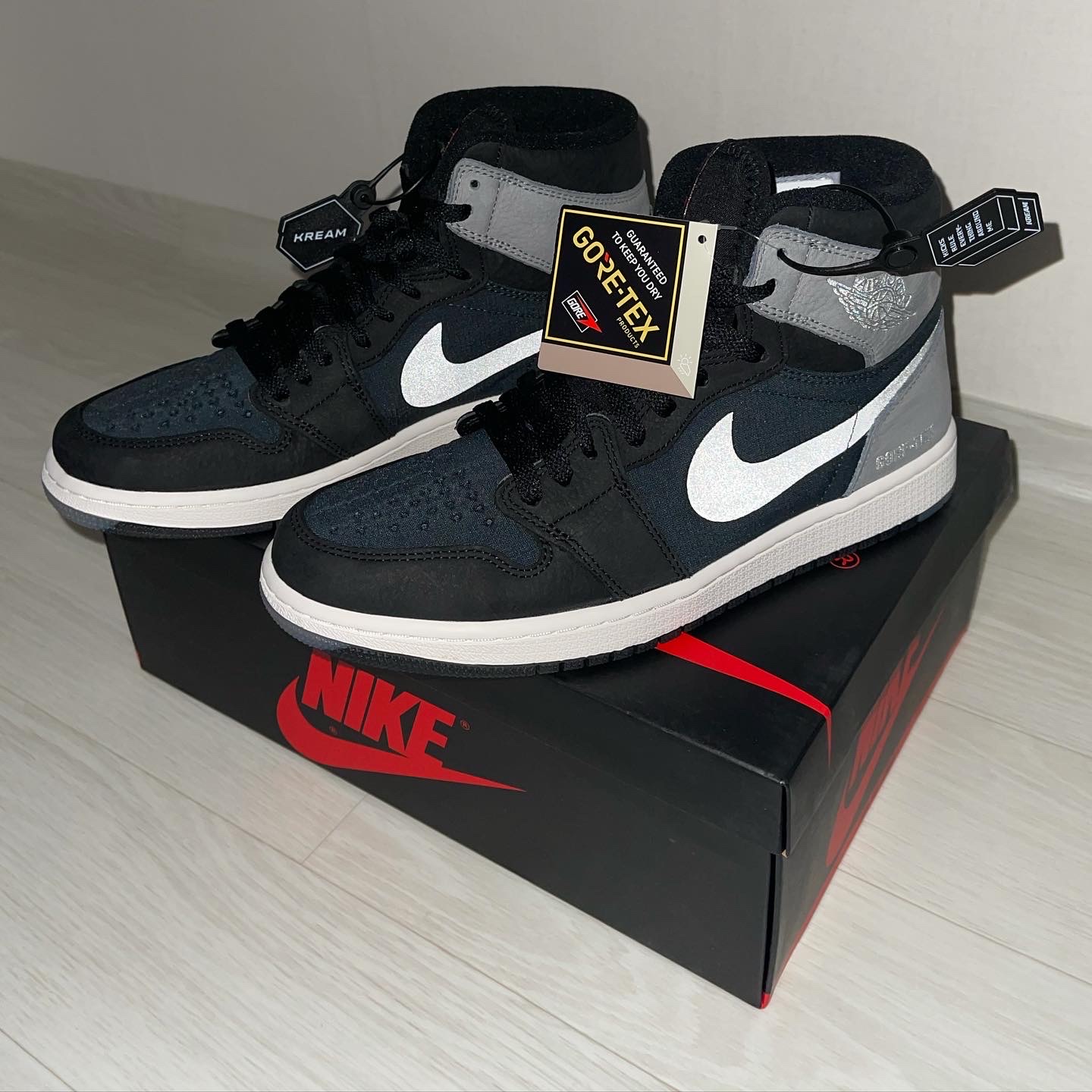 Nike Dunk Low Retro Black, Nike x Sacai x Undercover LDWaffle Black Bright Citron 착용 스타일 - 2
