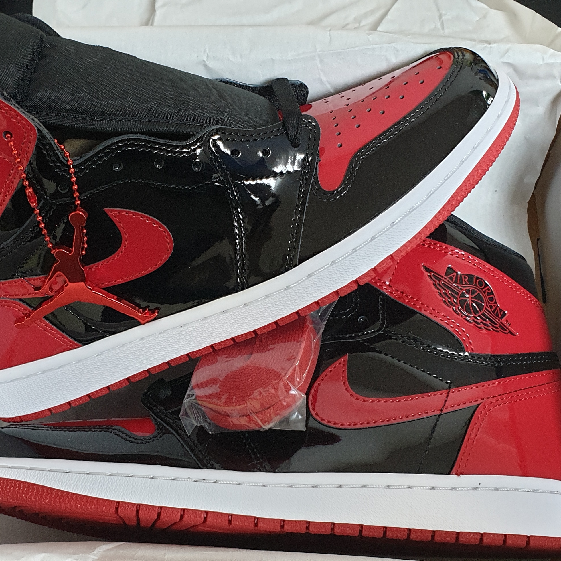 Jordan 1 Retro High OG Patent Bred 착용 스타일