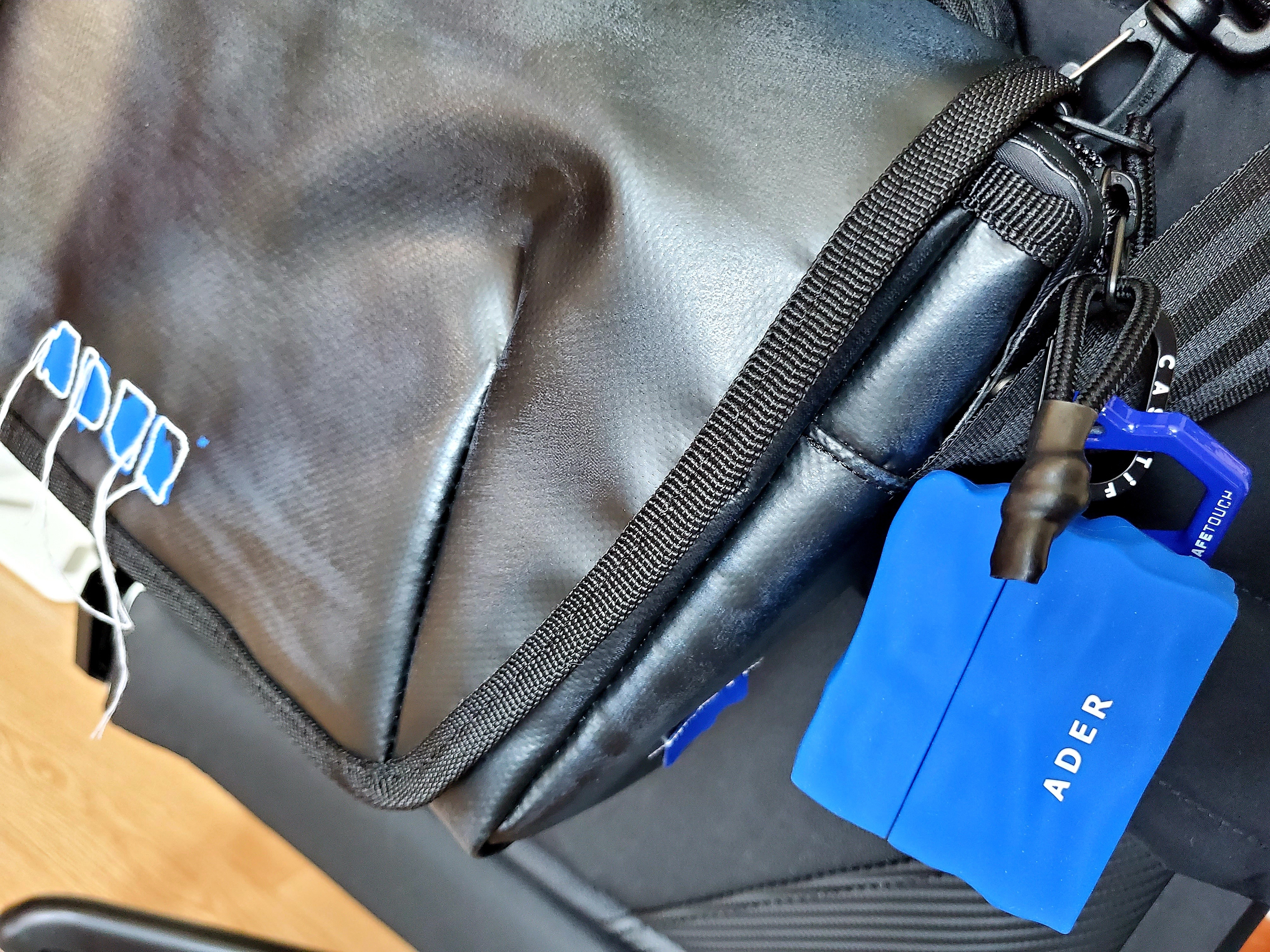 Ader Error Trace Admore Crossbody Bag Black, Casetify x Ader Error AirPods Pro Case 착용 스타일