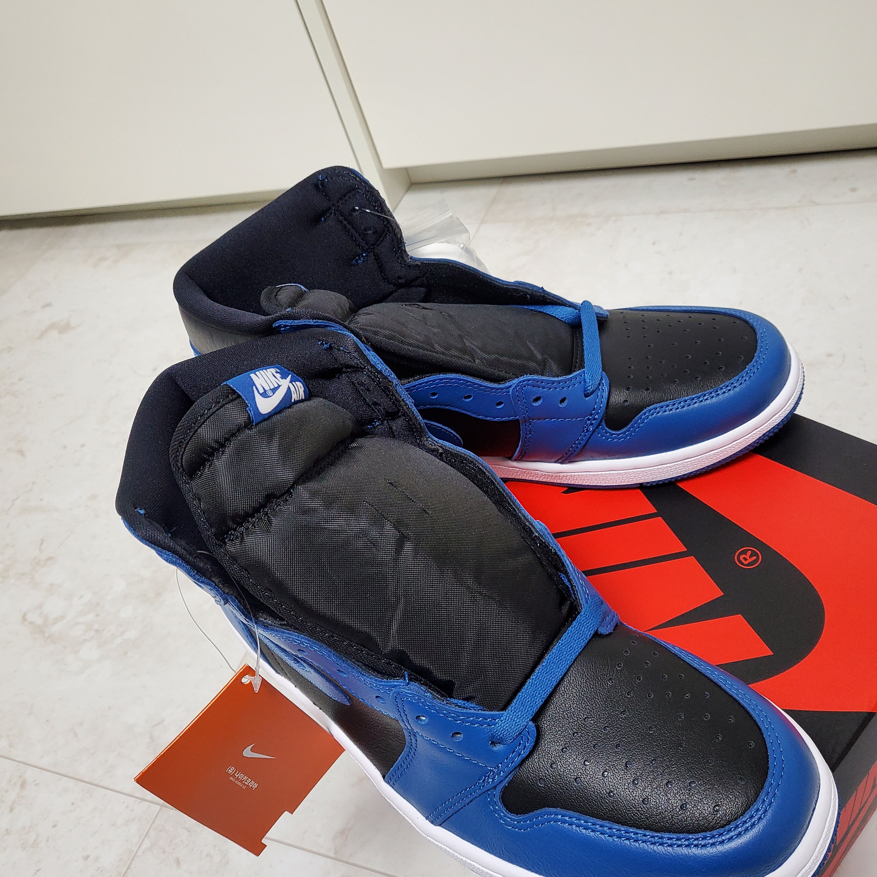 Jordan 1 Retro High OG Dark Marina Blue 착용 스타일 - 3