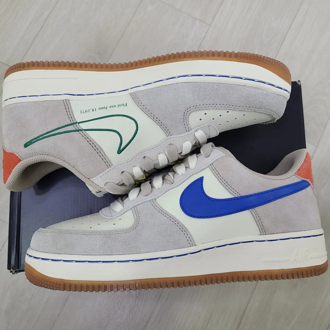 (W) Nike Air Force 1 '07 SE First Use Sail Green Noise 착용 스타일 - 3