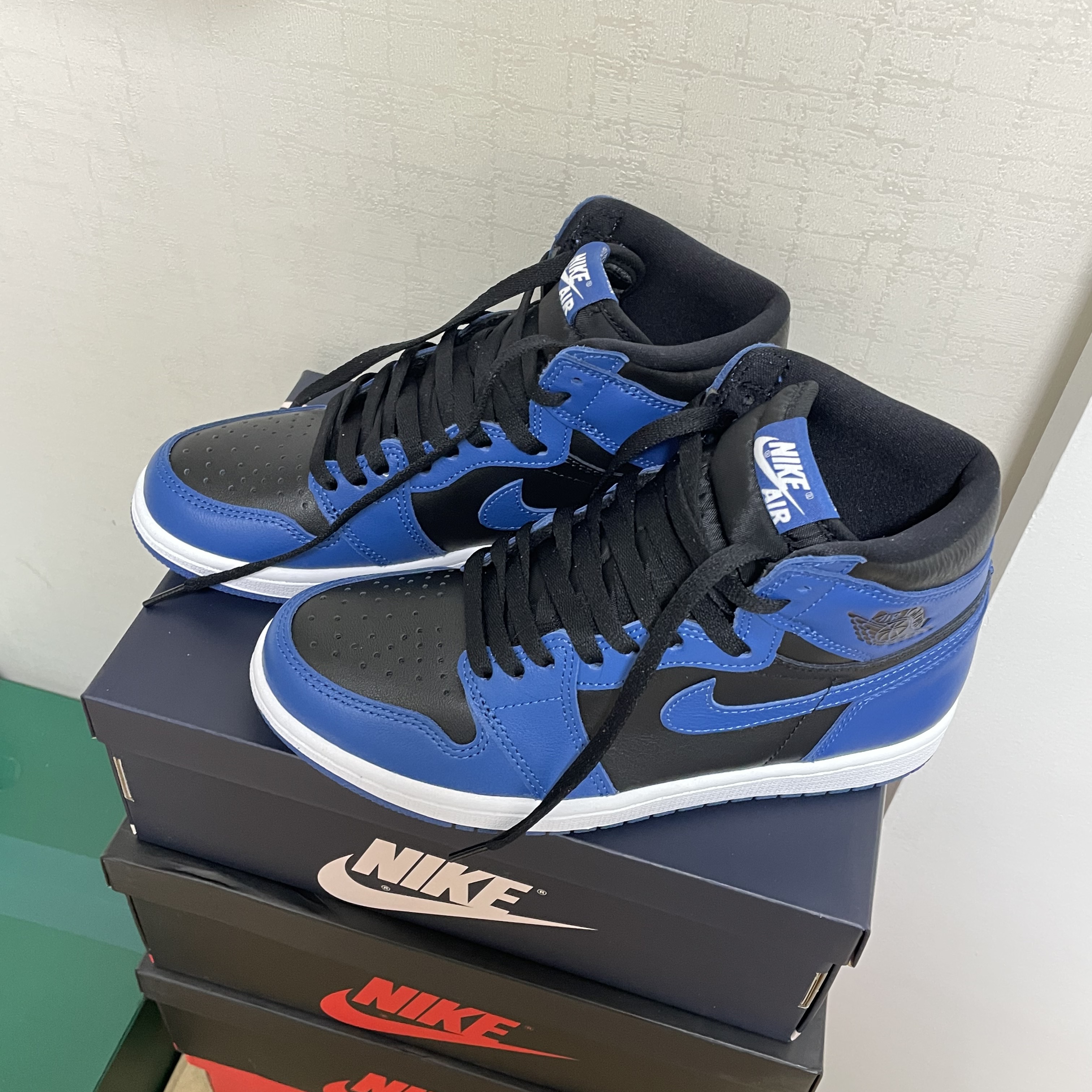 Jordan 1 Retro High OG Dark Marina Blue 착용 스타일 - 1