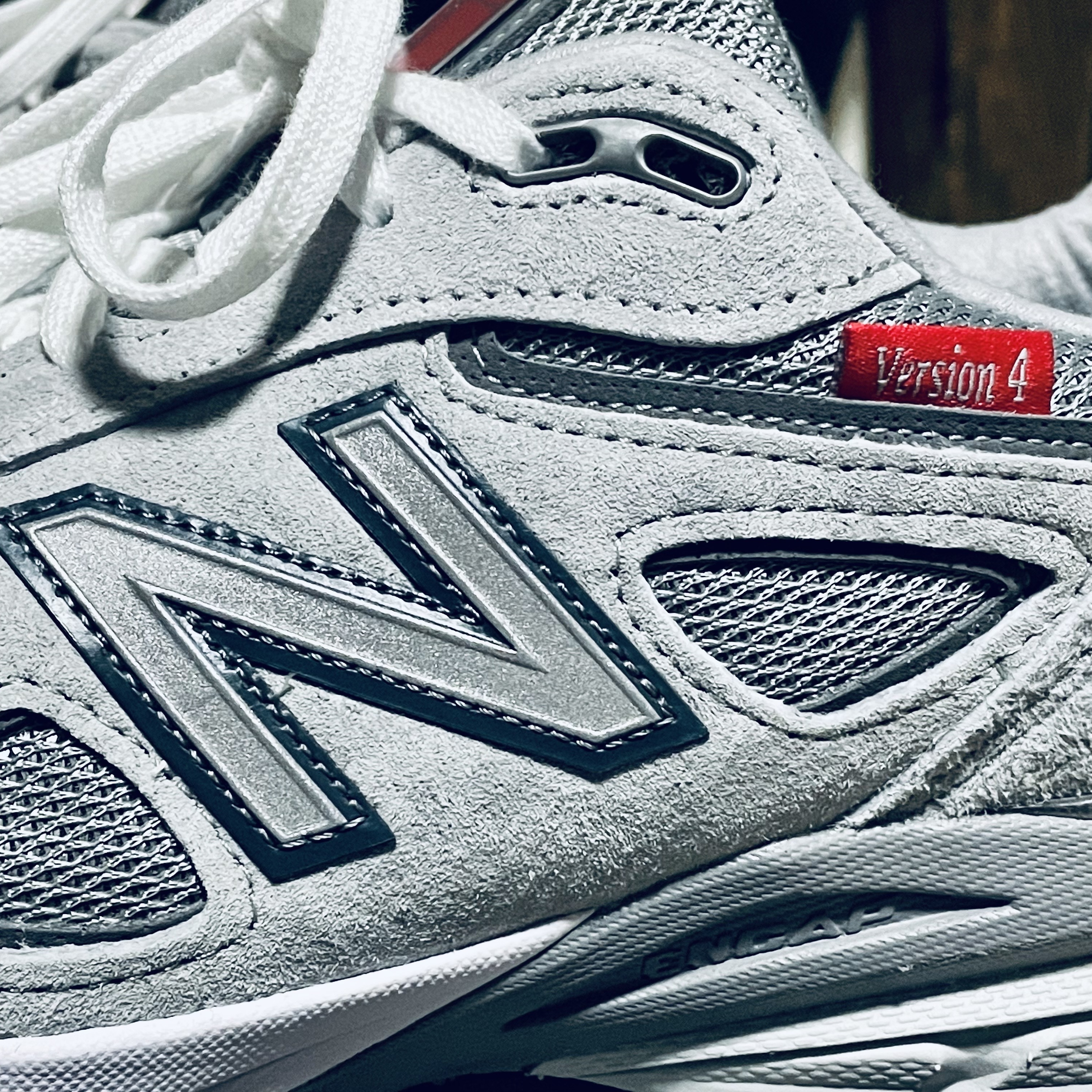 New Balance 990vs4 Made in USA Grey 착용 스타일 - 2