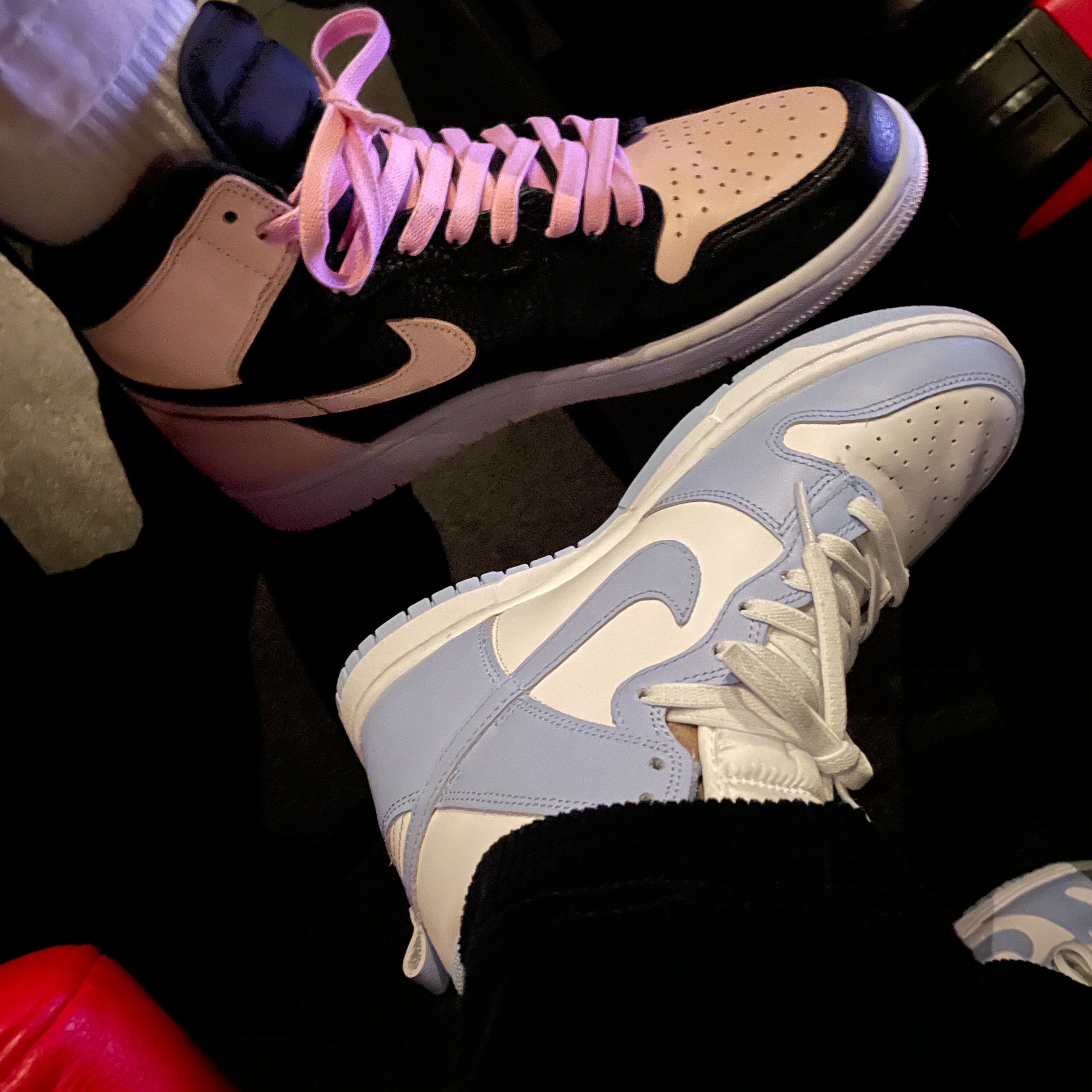 Jordan 1 Retro High OG Crimson Tint, (W) Nike Dunk High Aluminum 착용 스타일