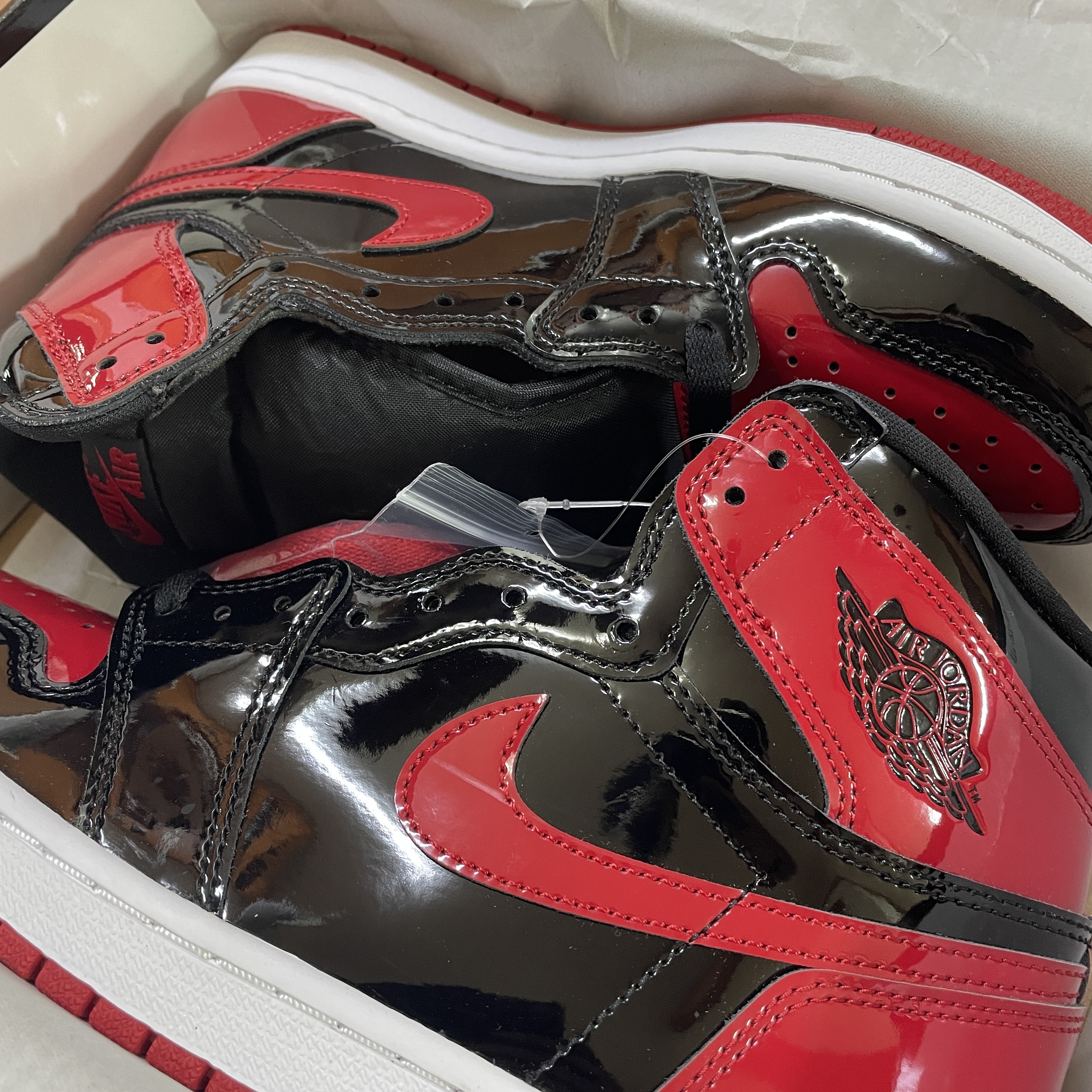 Jordan 1 Retro High OG Patent Bred 착용 스타일