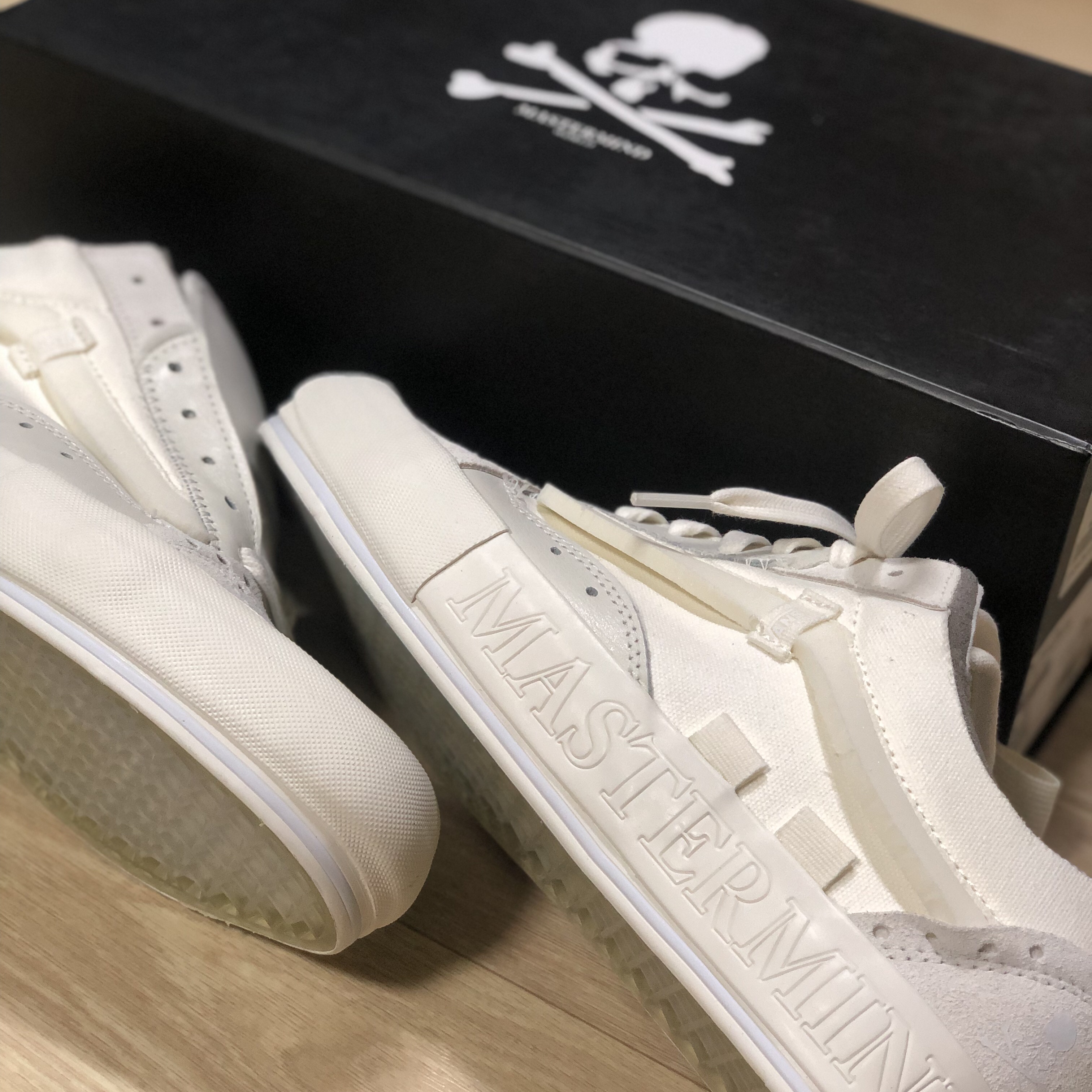 Vans Vault x Mastermind x END. Old Skool Cap LX Marshmallow 착용 스타일 - 2
