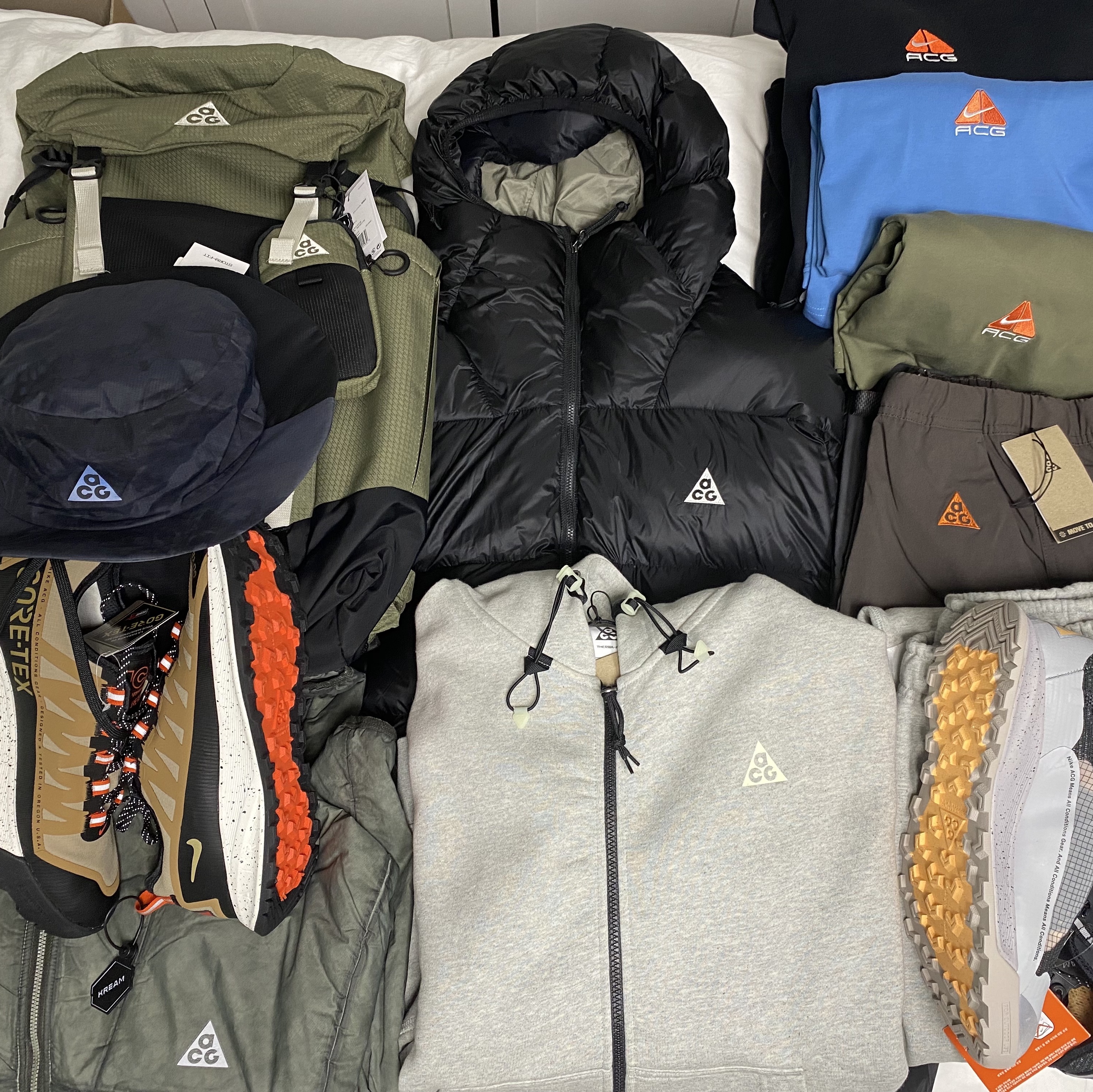 Nike ACG Therma-Fit ADV Lunar Lake Puffer Jacket Black - US/EU, Nike ACG Therma-Fit Fleece Full Zip Hoodie Airora Grey Heather - Asia 착용 스타일 - 1