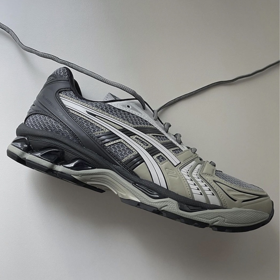 Asics UB1-S Gel-Kayano 14 Piedmont Grey 착용 스타일